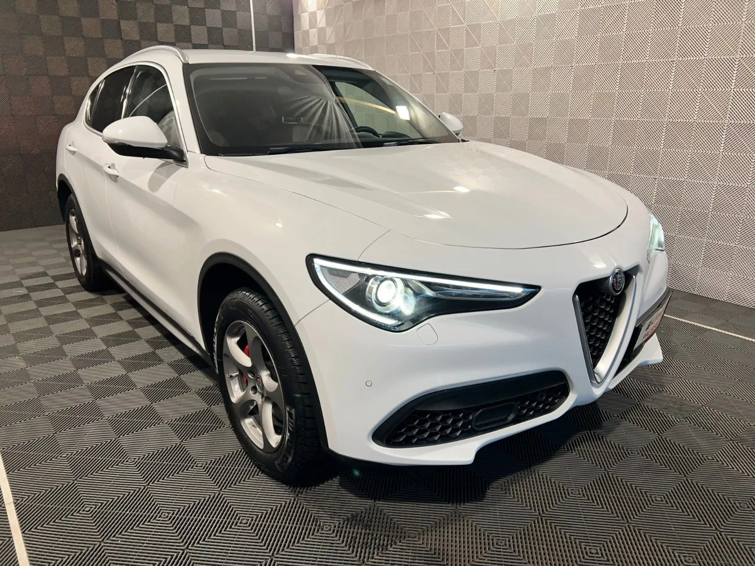 Alfa Romeo - Stelvio