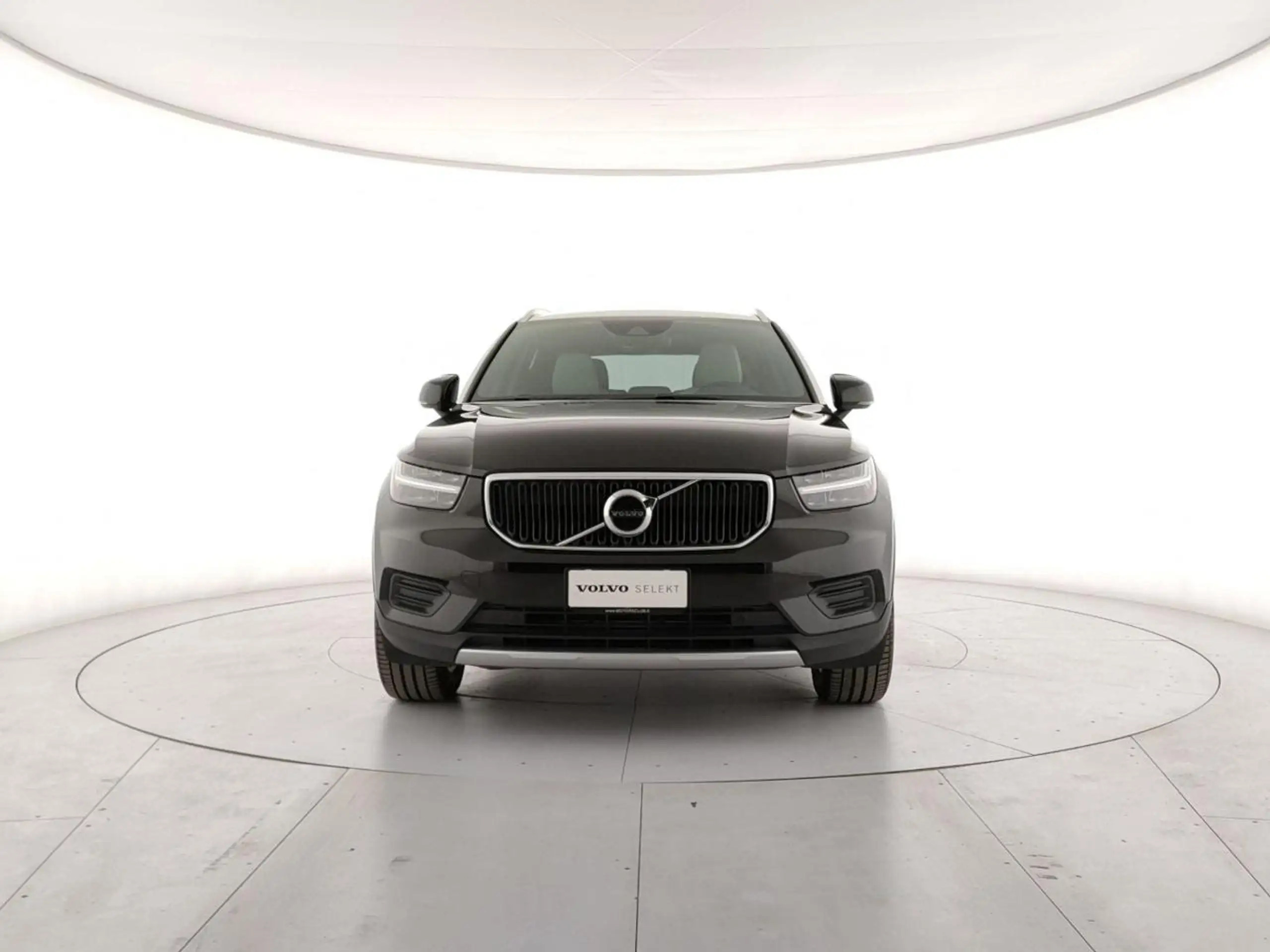 Volvo - XC40