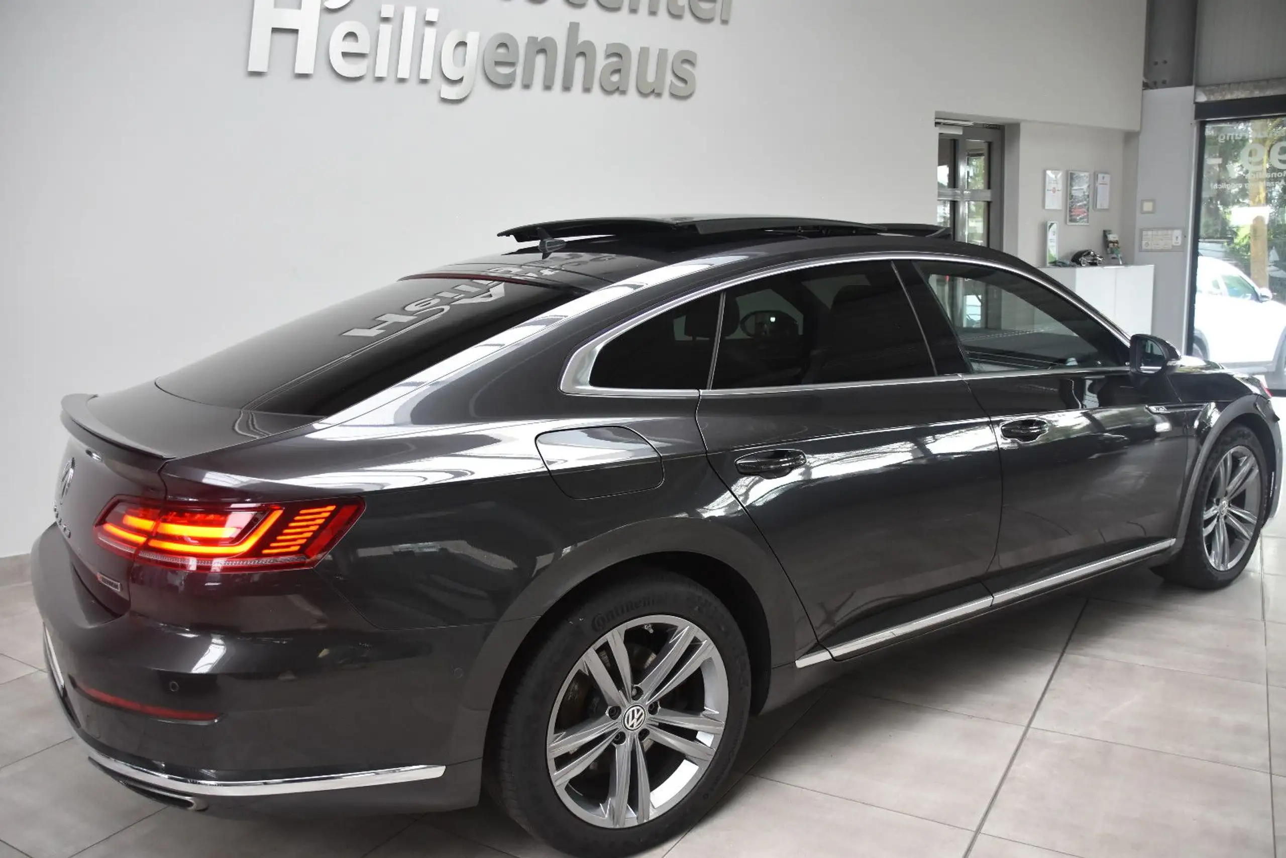 Volkswagen - Arteon