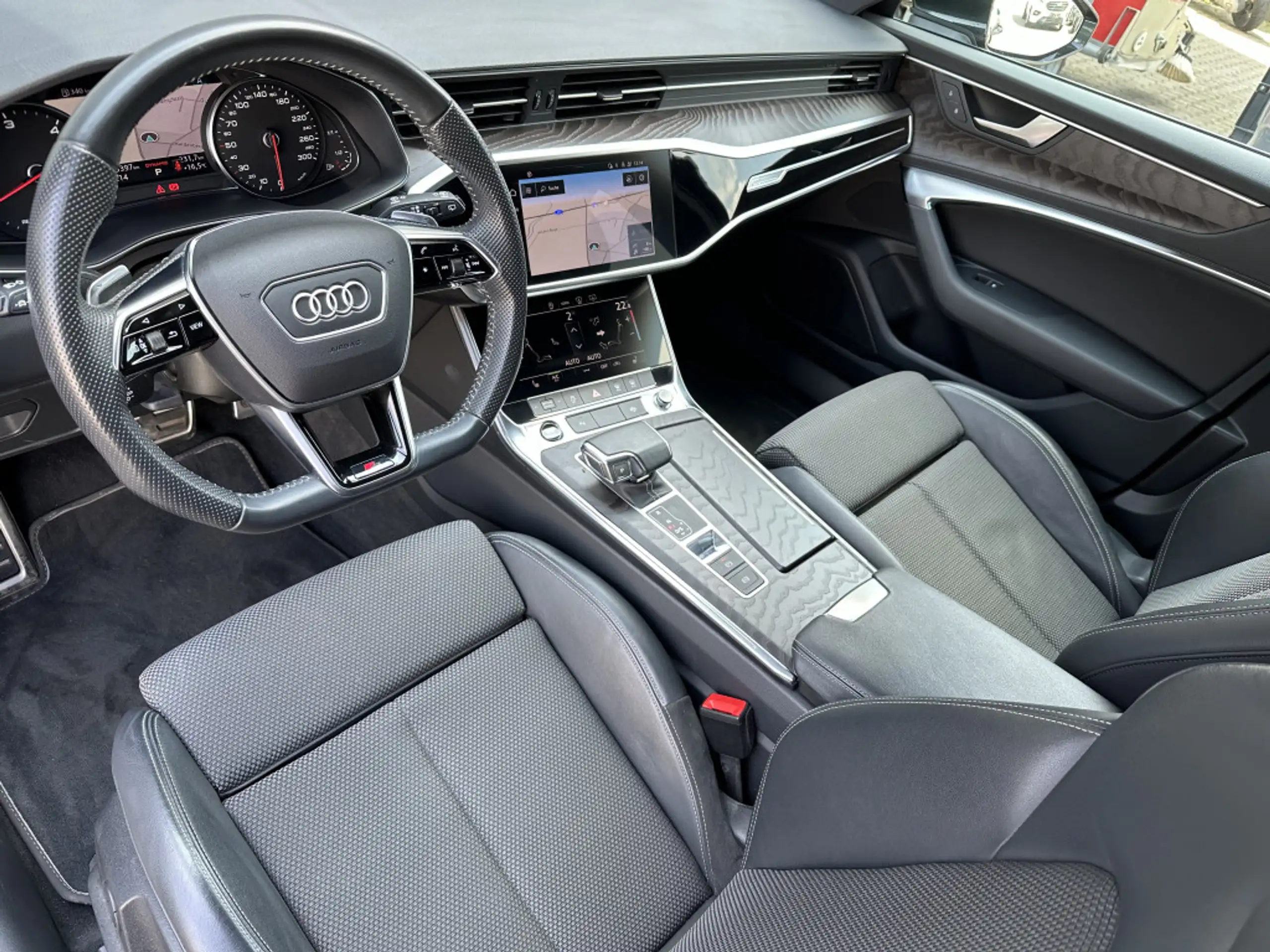 Audi - A6