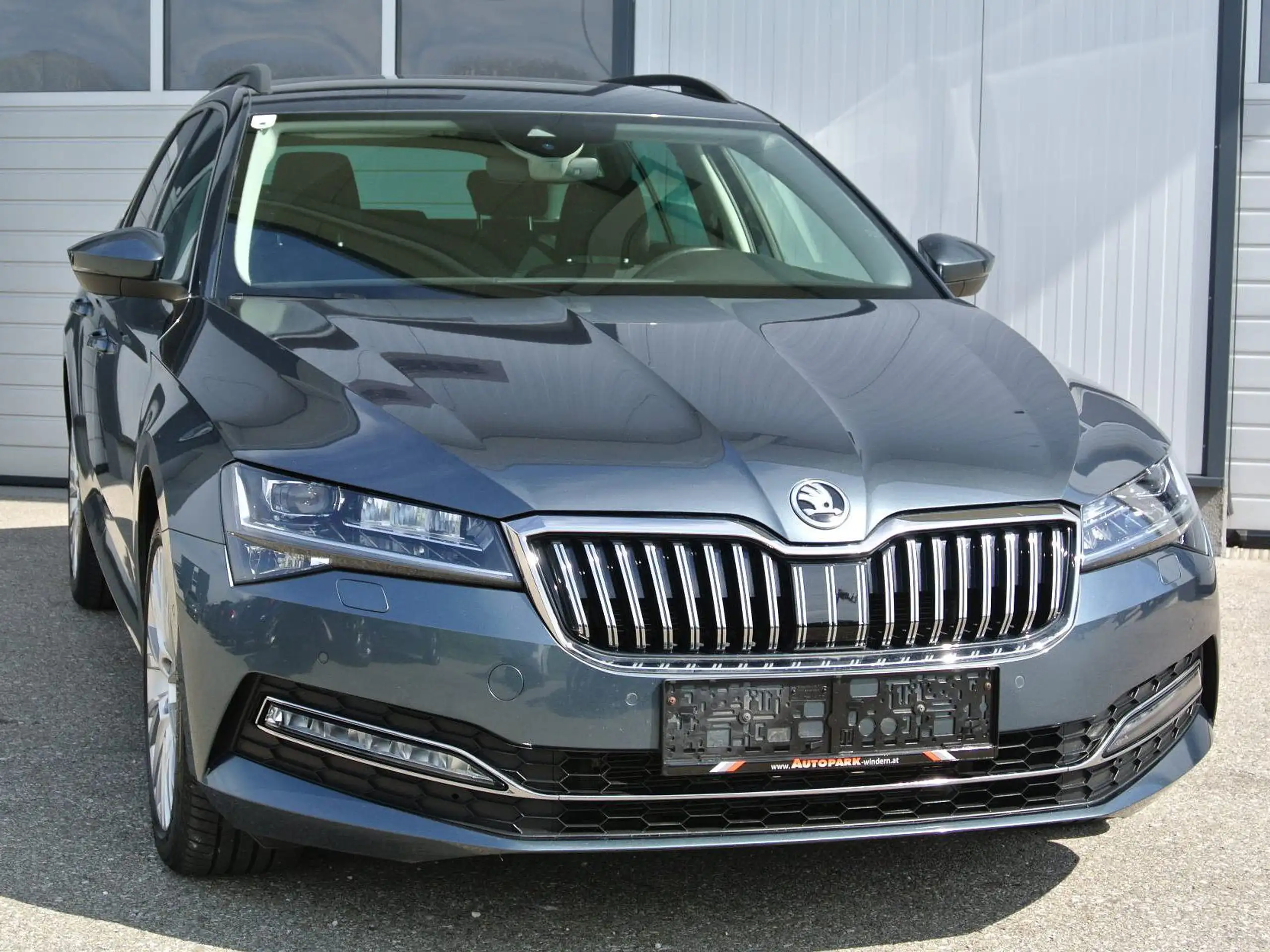 Skoda - Superb