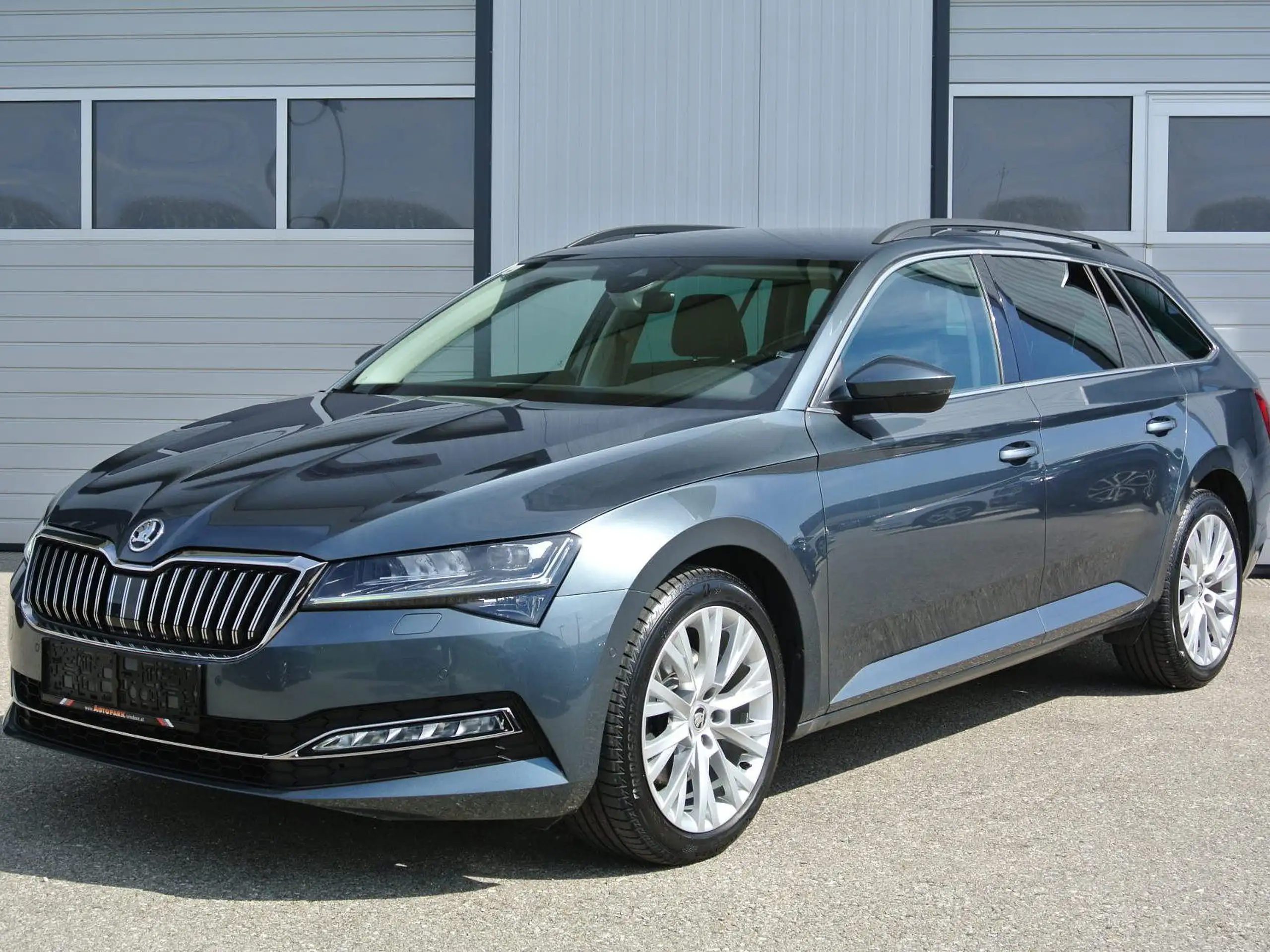 Skoda - Superb