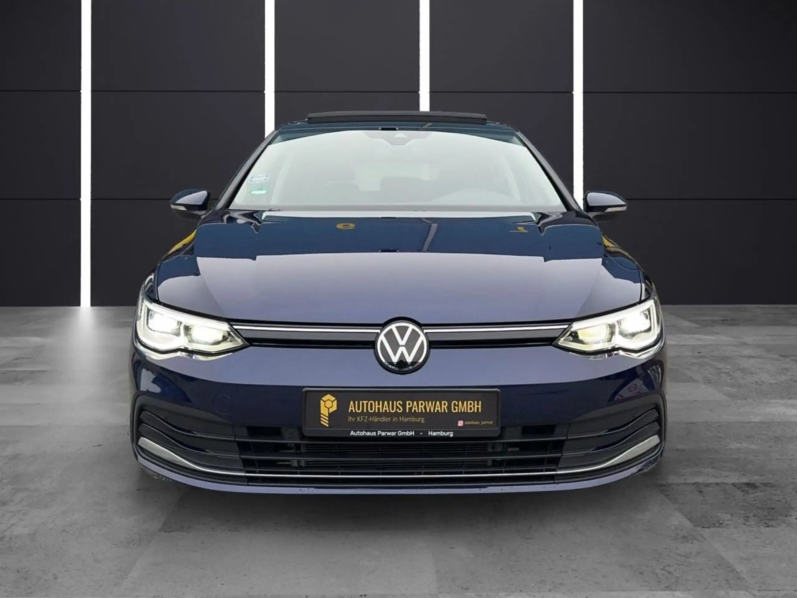 Volkswagen - Golf