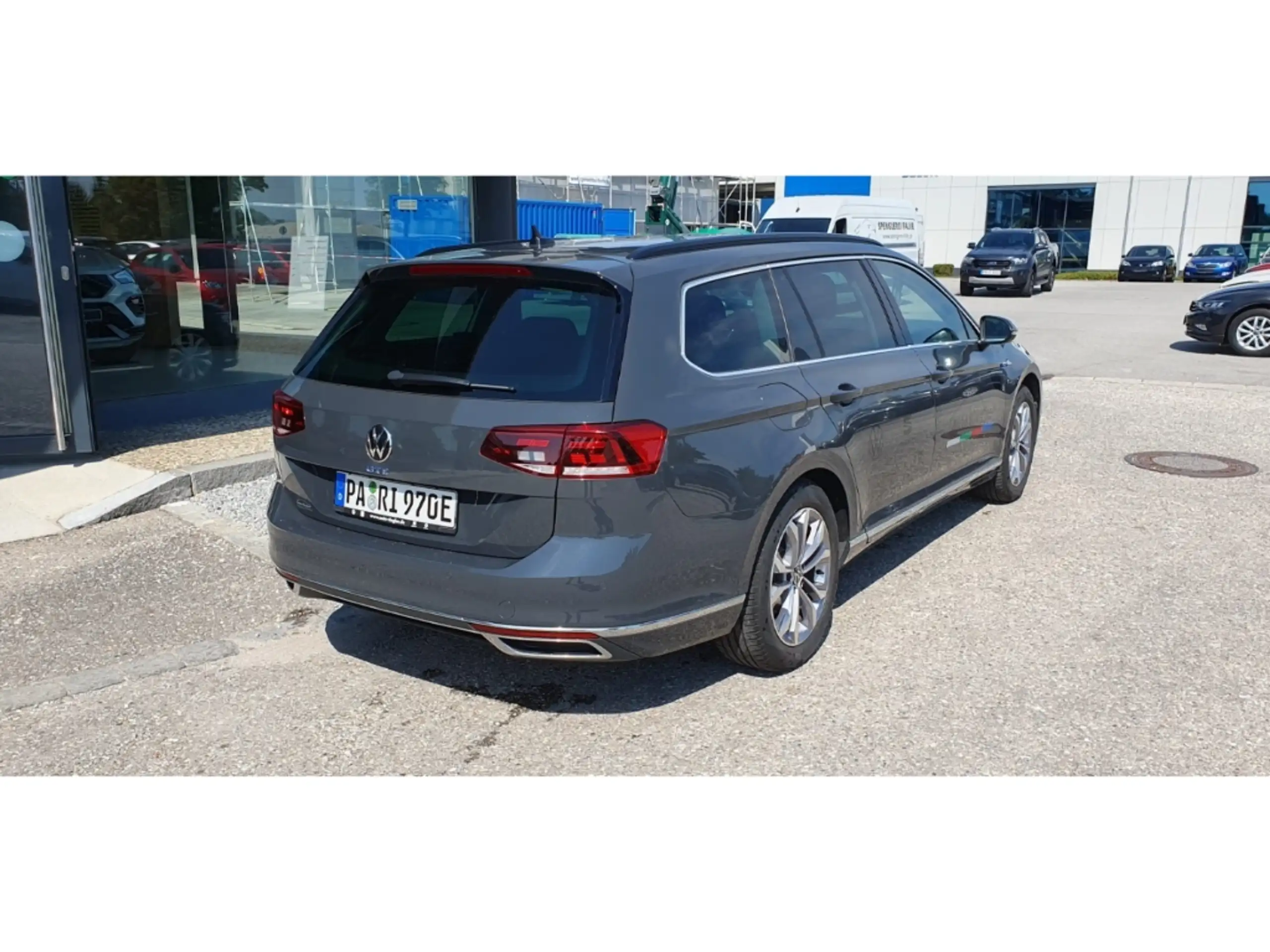 Volkswagen - Passat