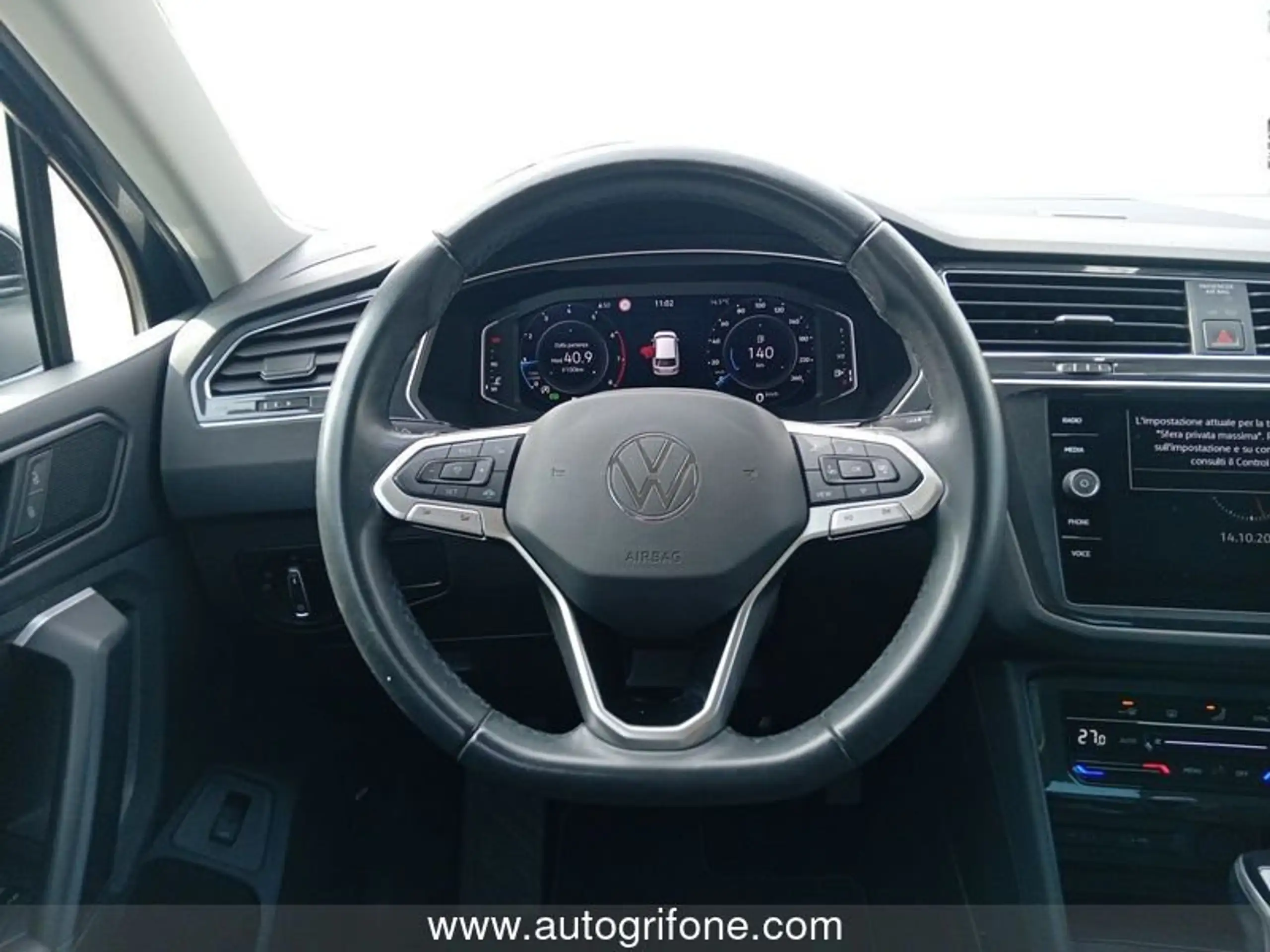 Volkswagen - Tiguan