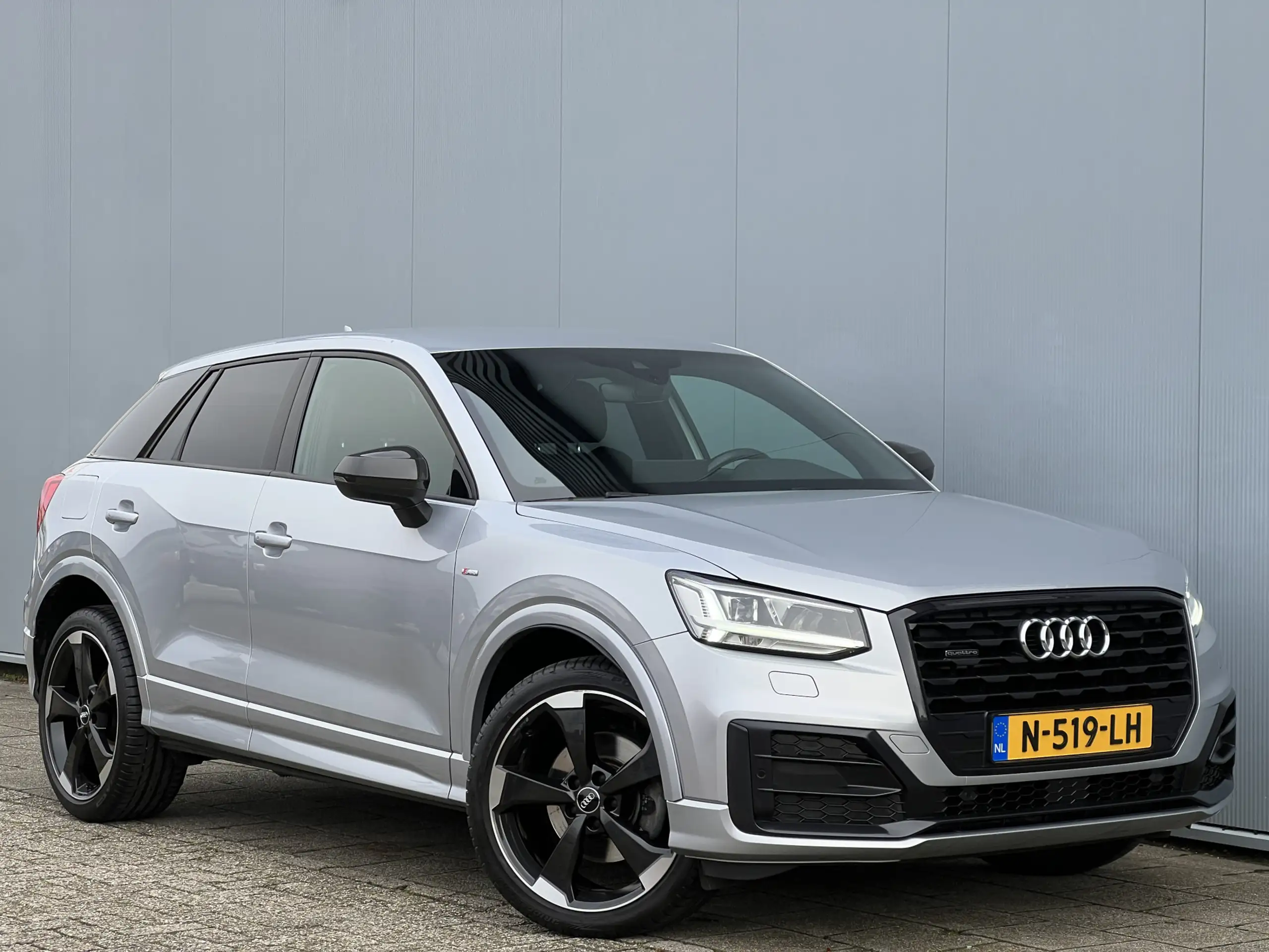 Audi - Q2