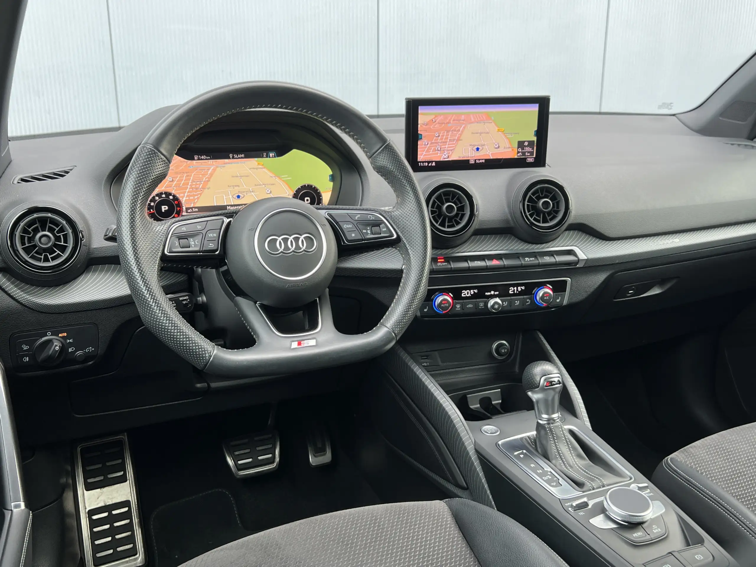 Audi - Q2