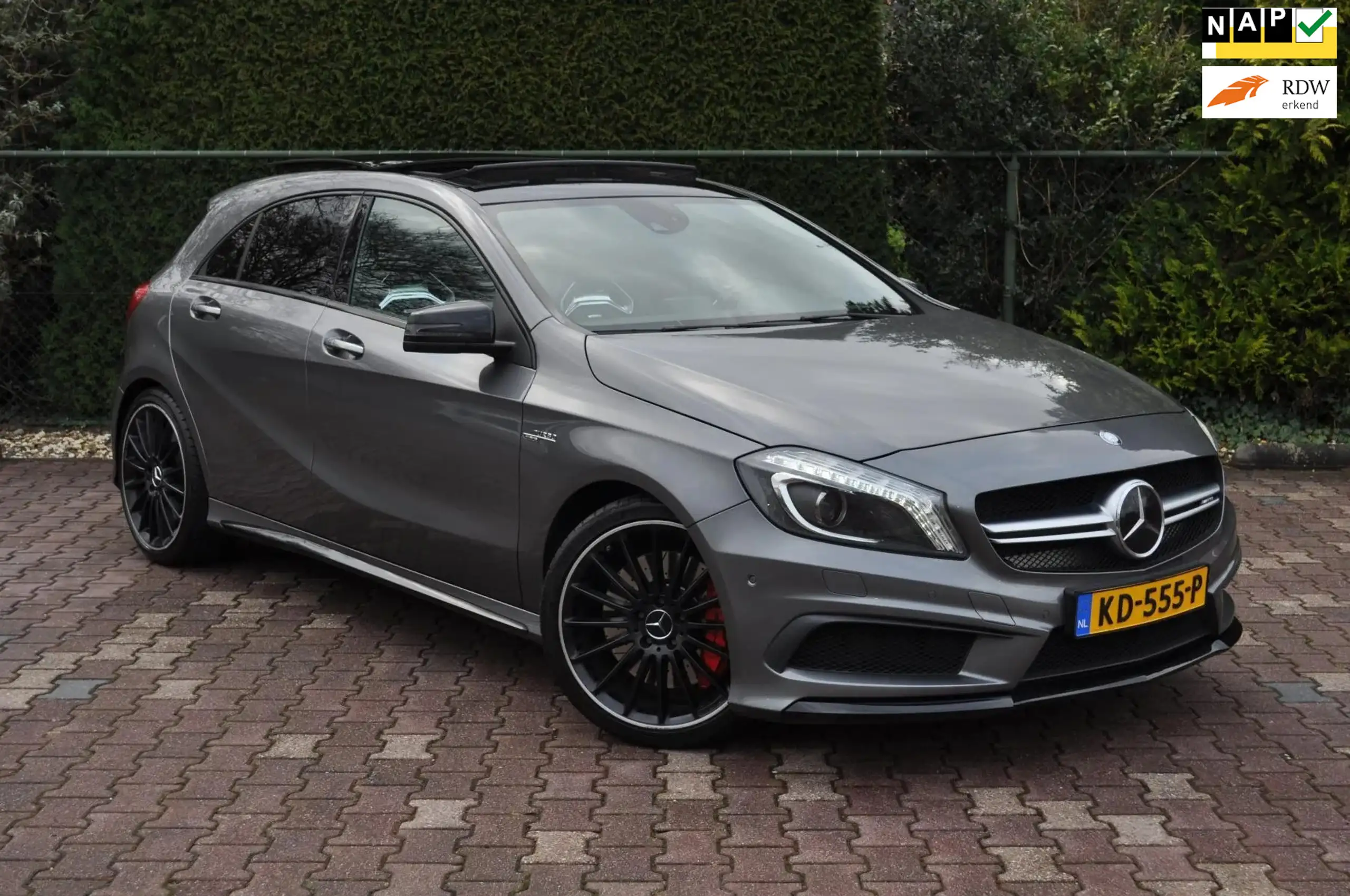 Mercedes-Benz - A 45 AMG