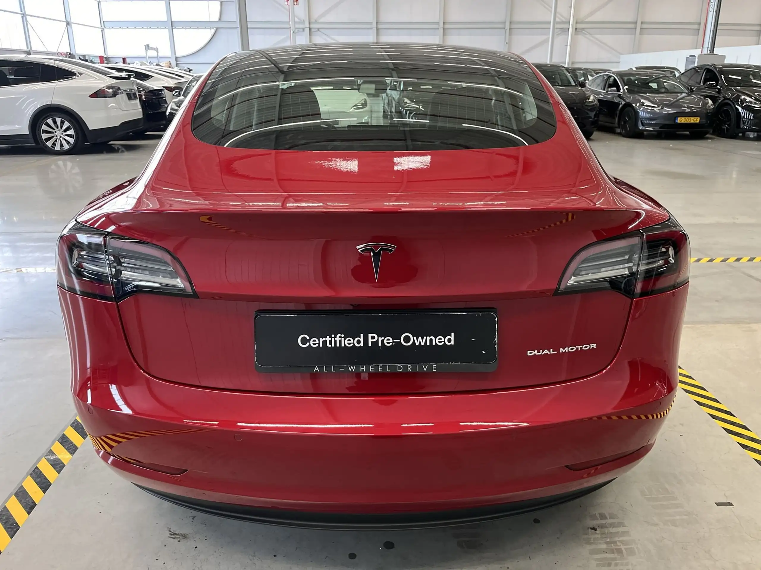 Tesla - Model 3