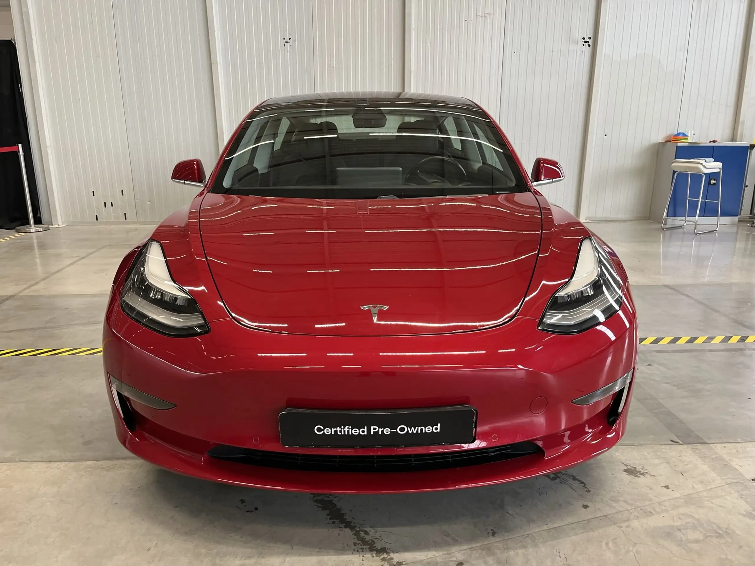 Tesla - Model 3