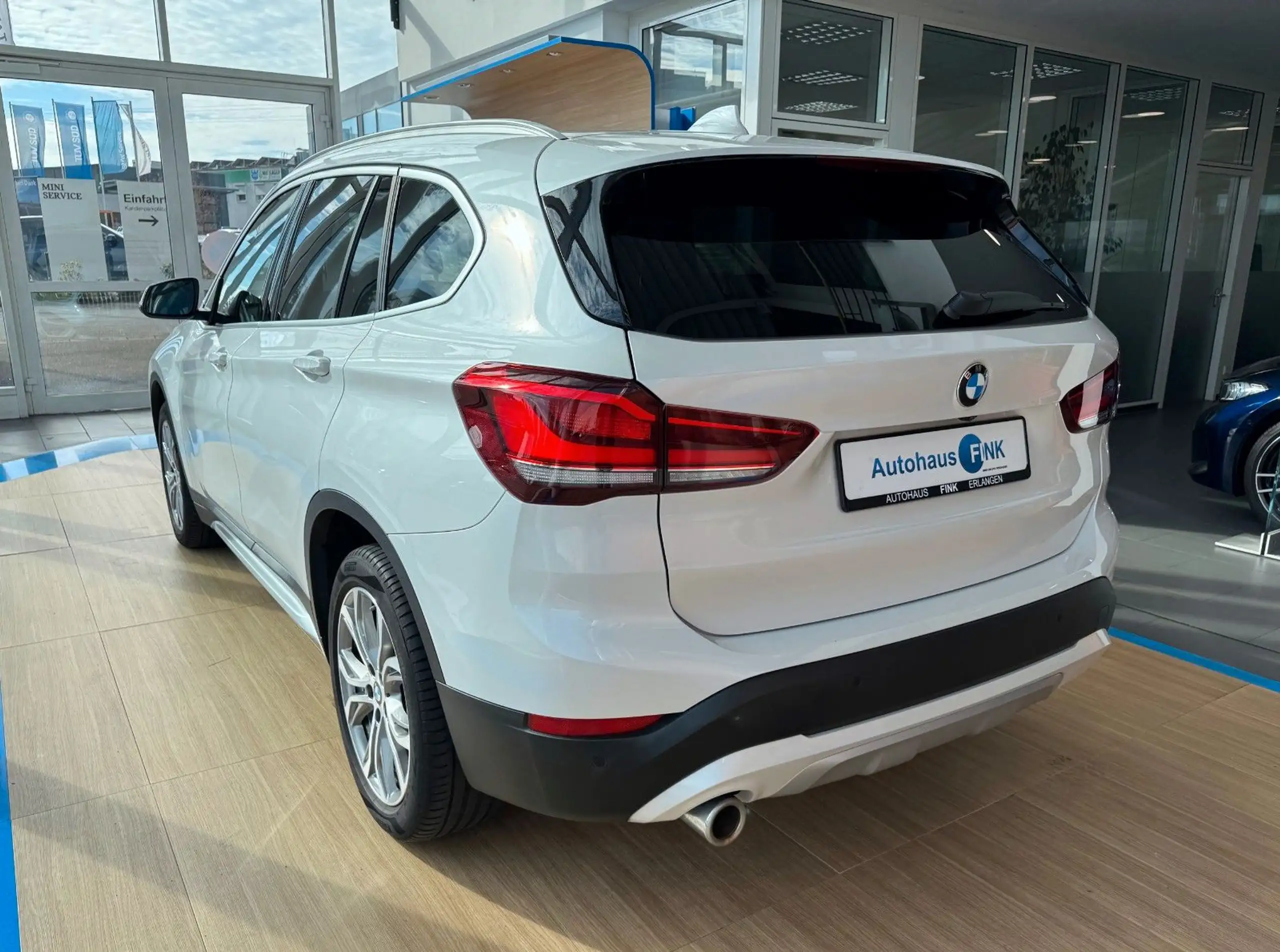 BMW - X1