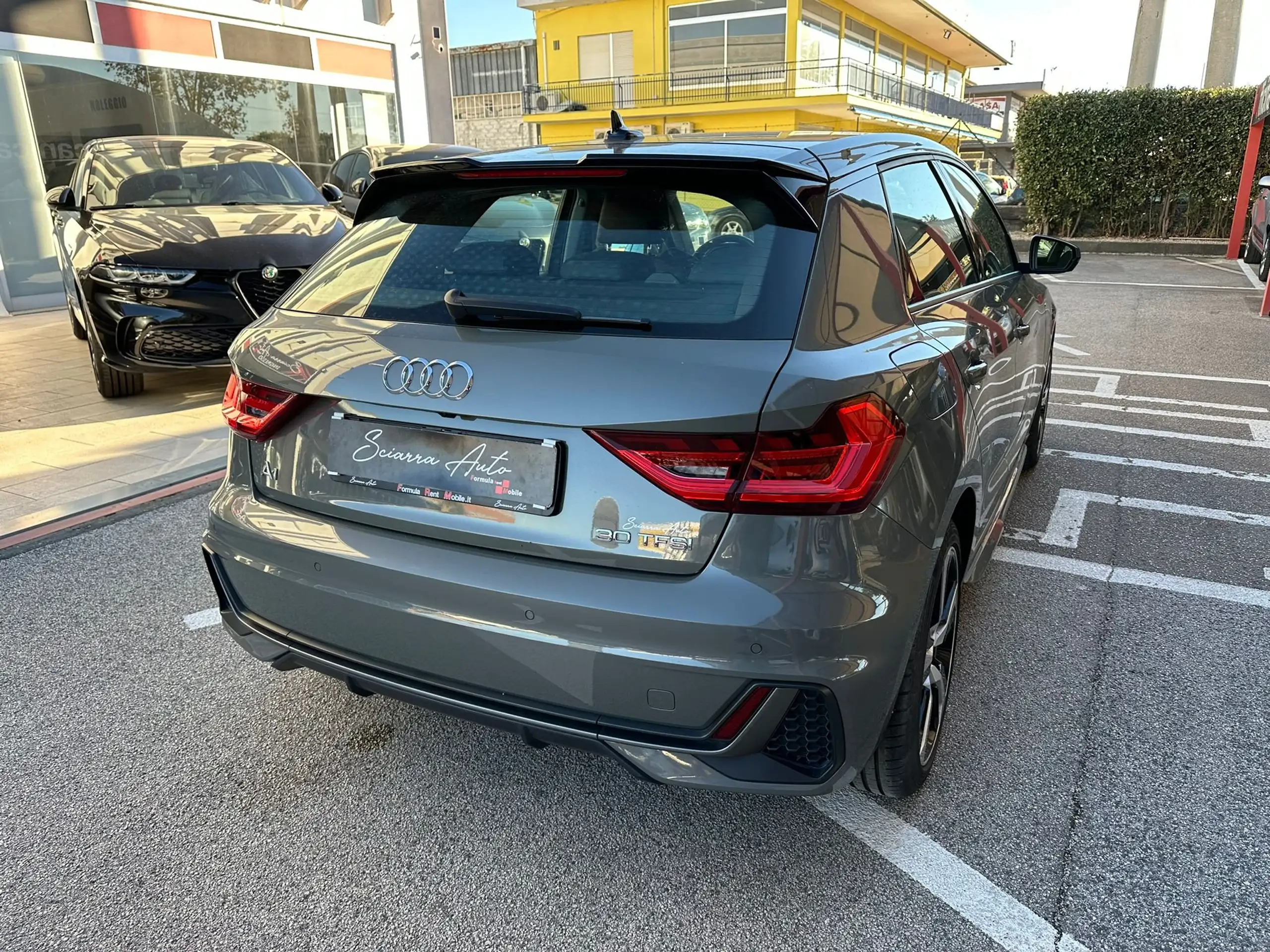 Audi - A1