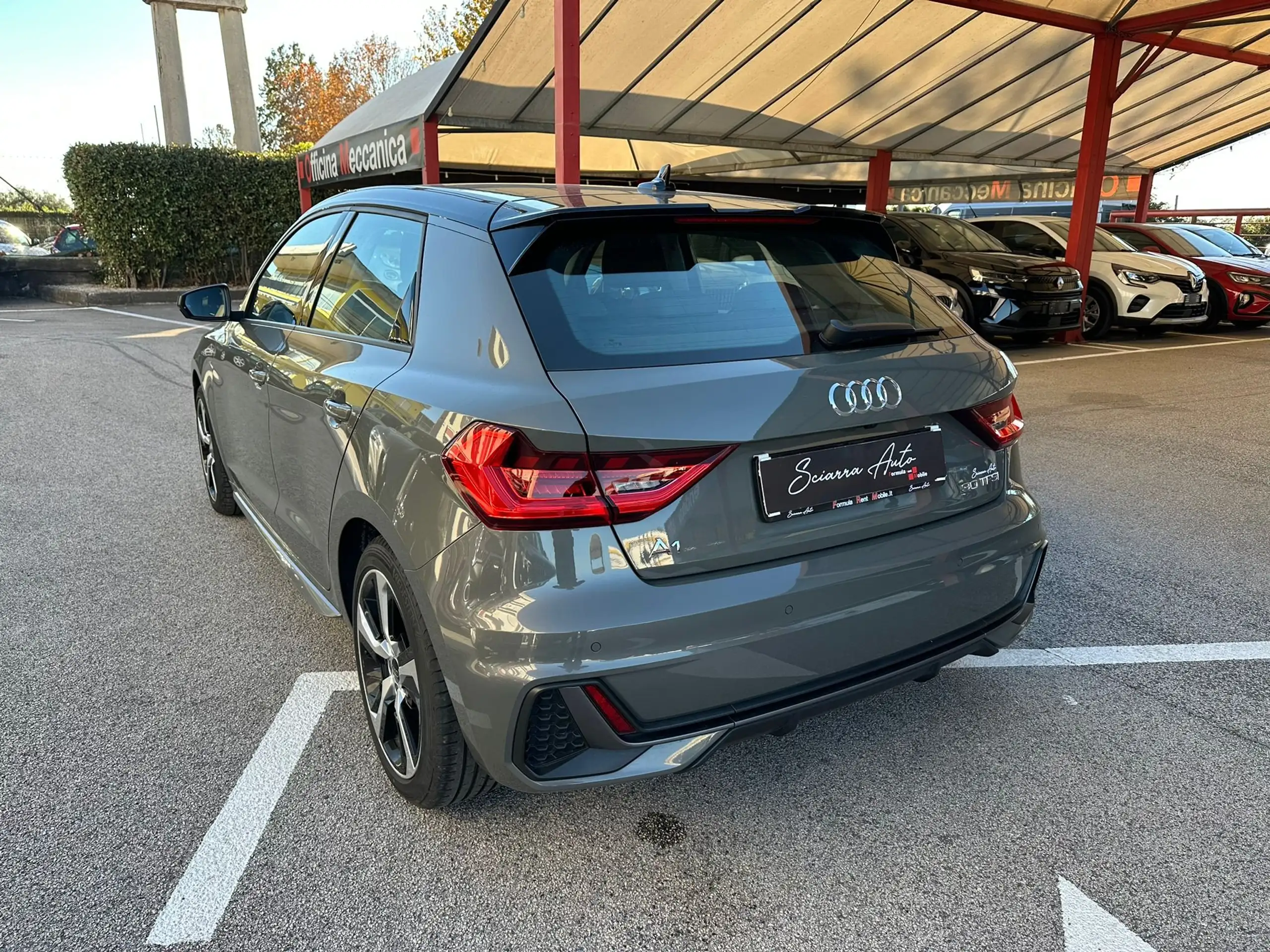 Audi - A1