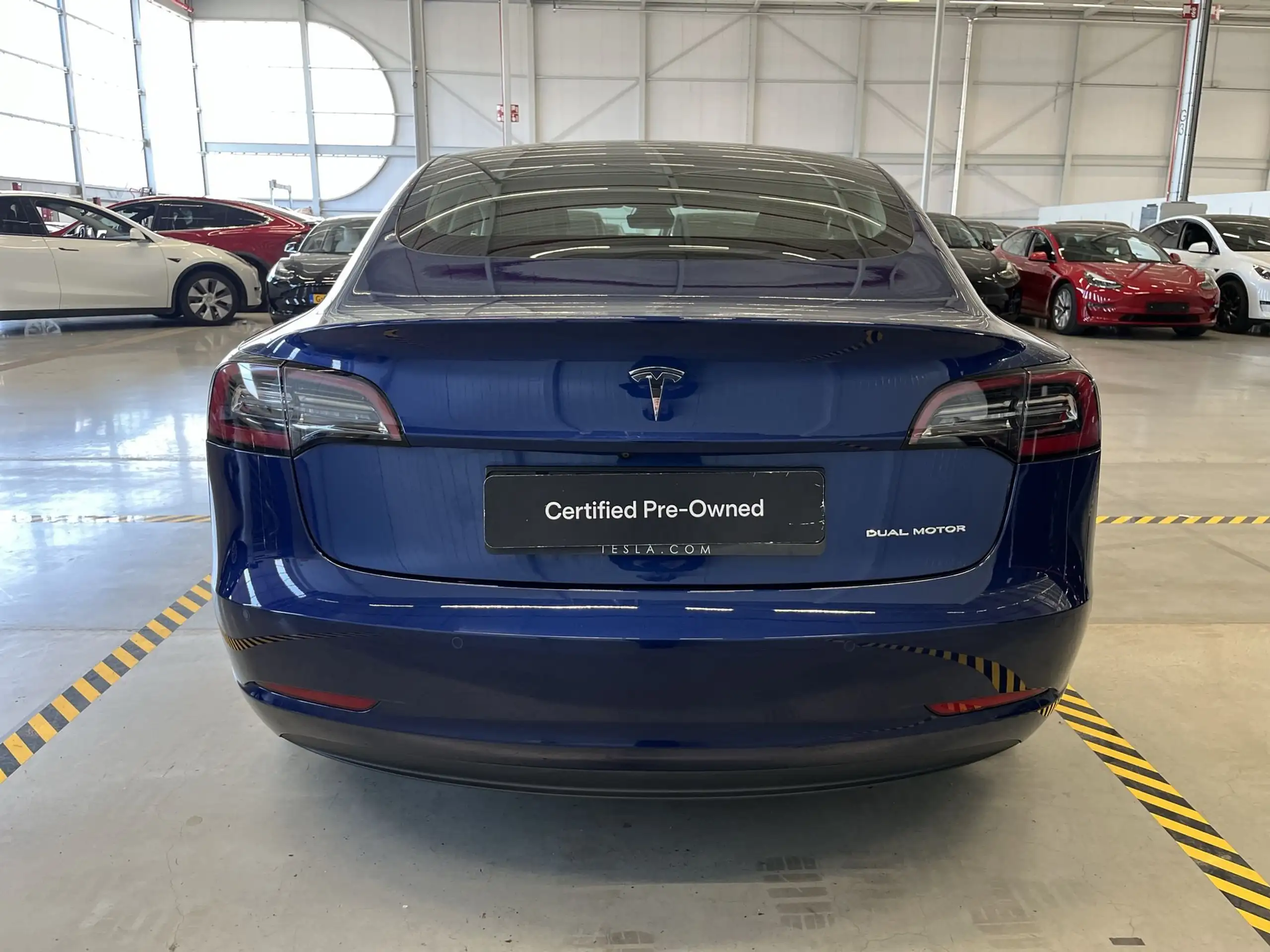 Tesla - Model 3