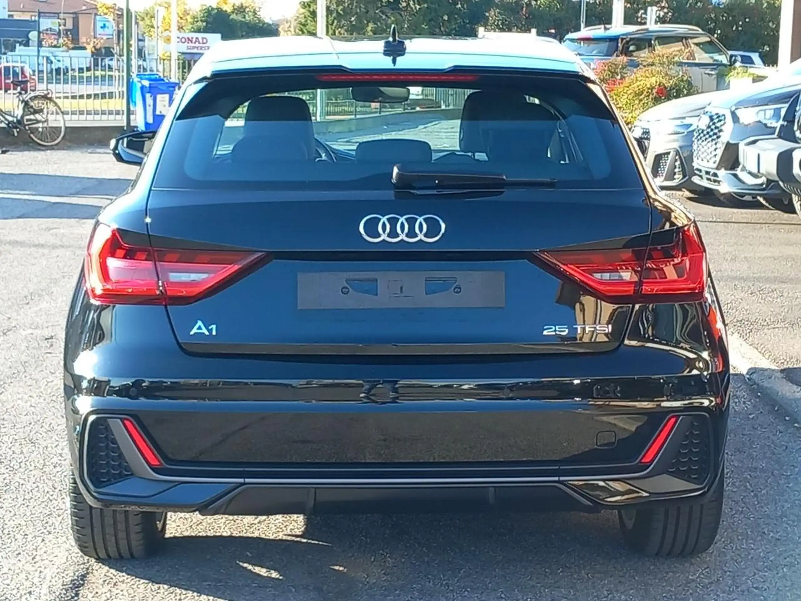 Audi - A1