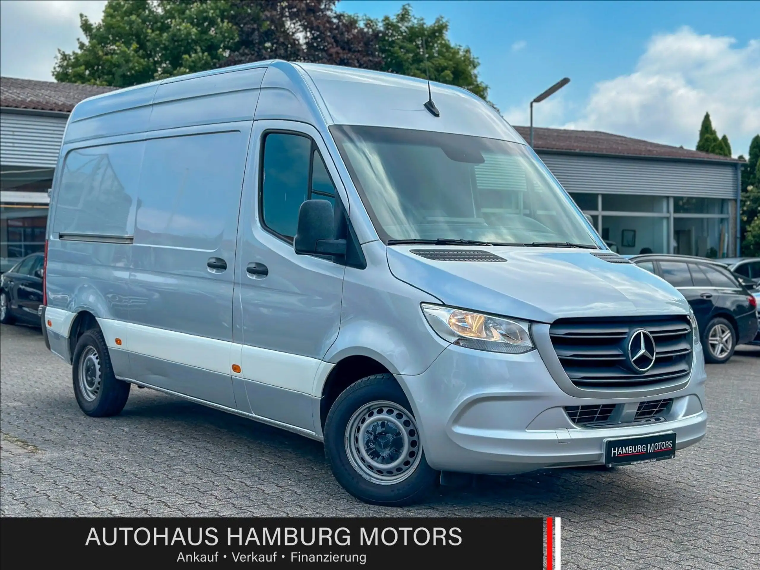 Mercedes-Benz - Sprinter