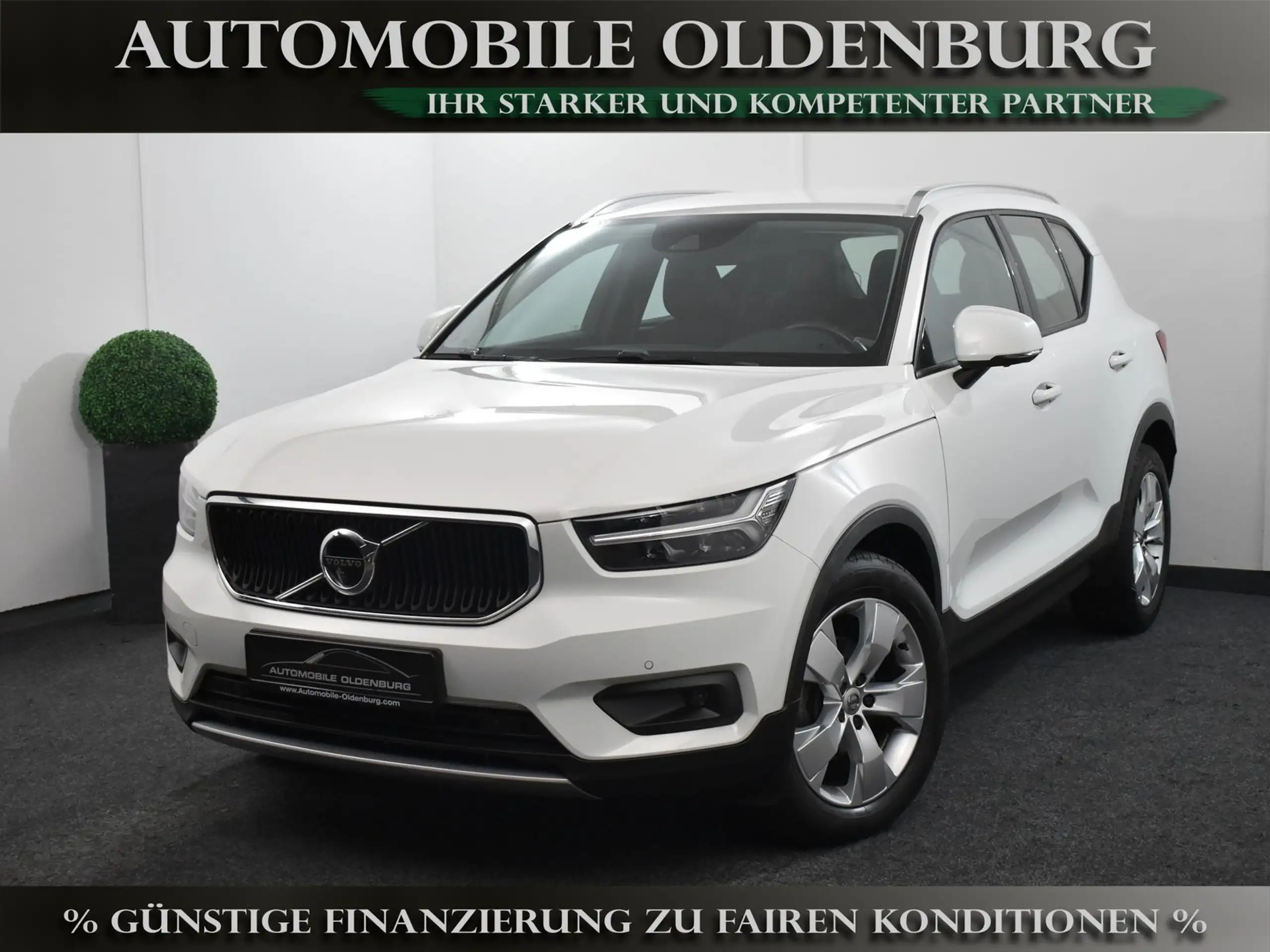 Volvo - XC40