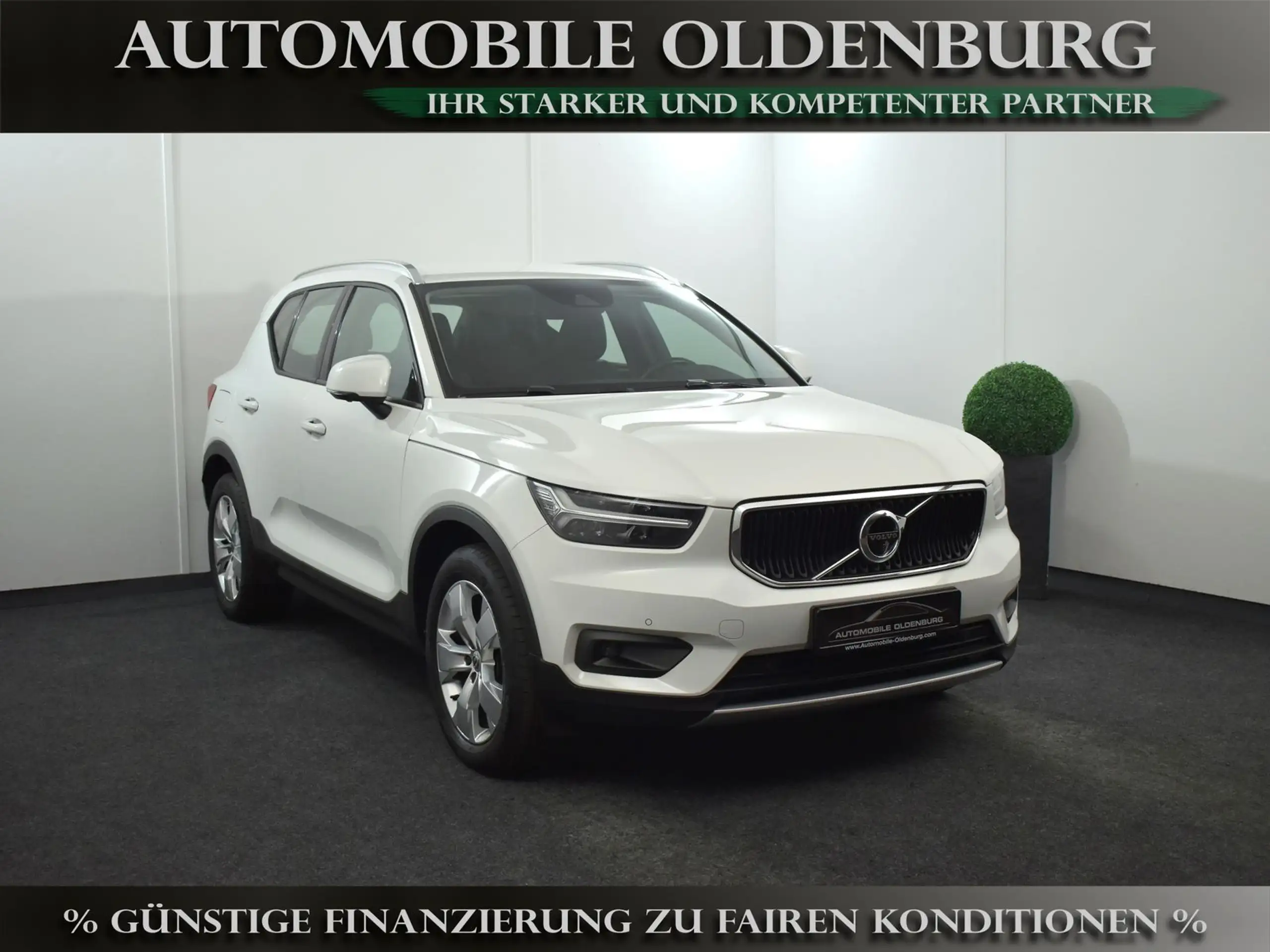 Volvo - XC40