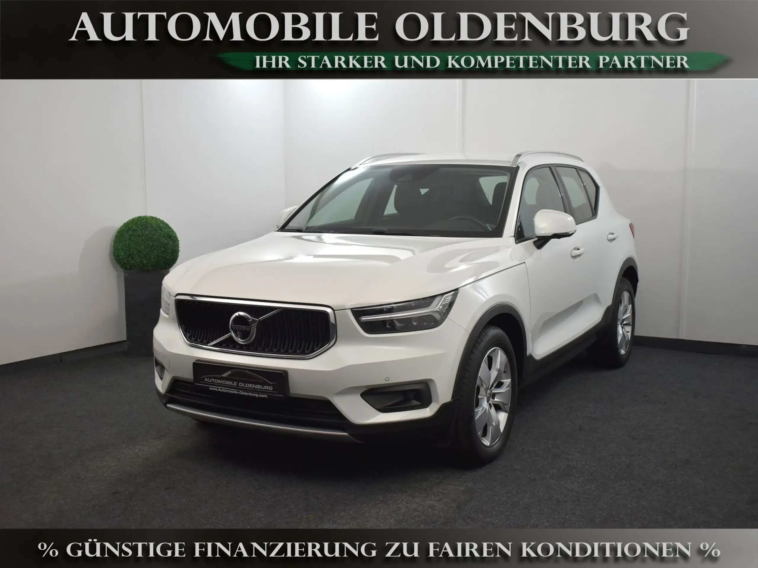 Volvo - XC40