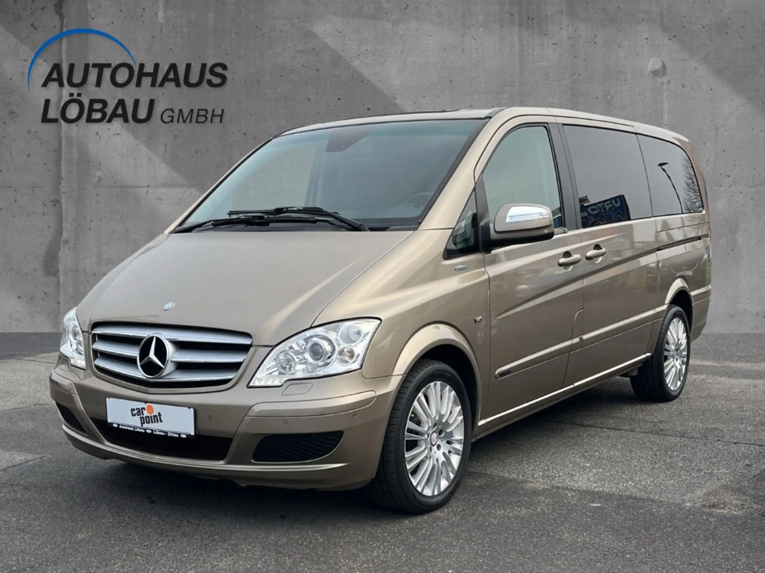 Mercedes-Benz Viano 2011