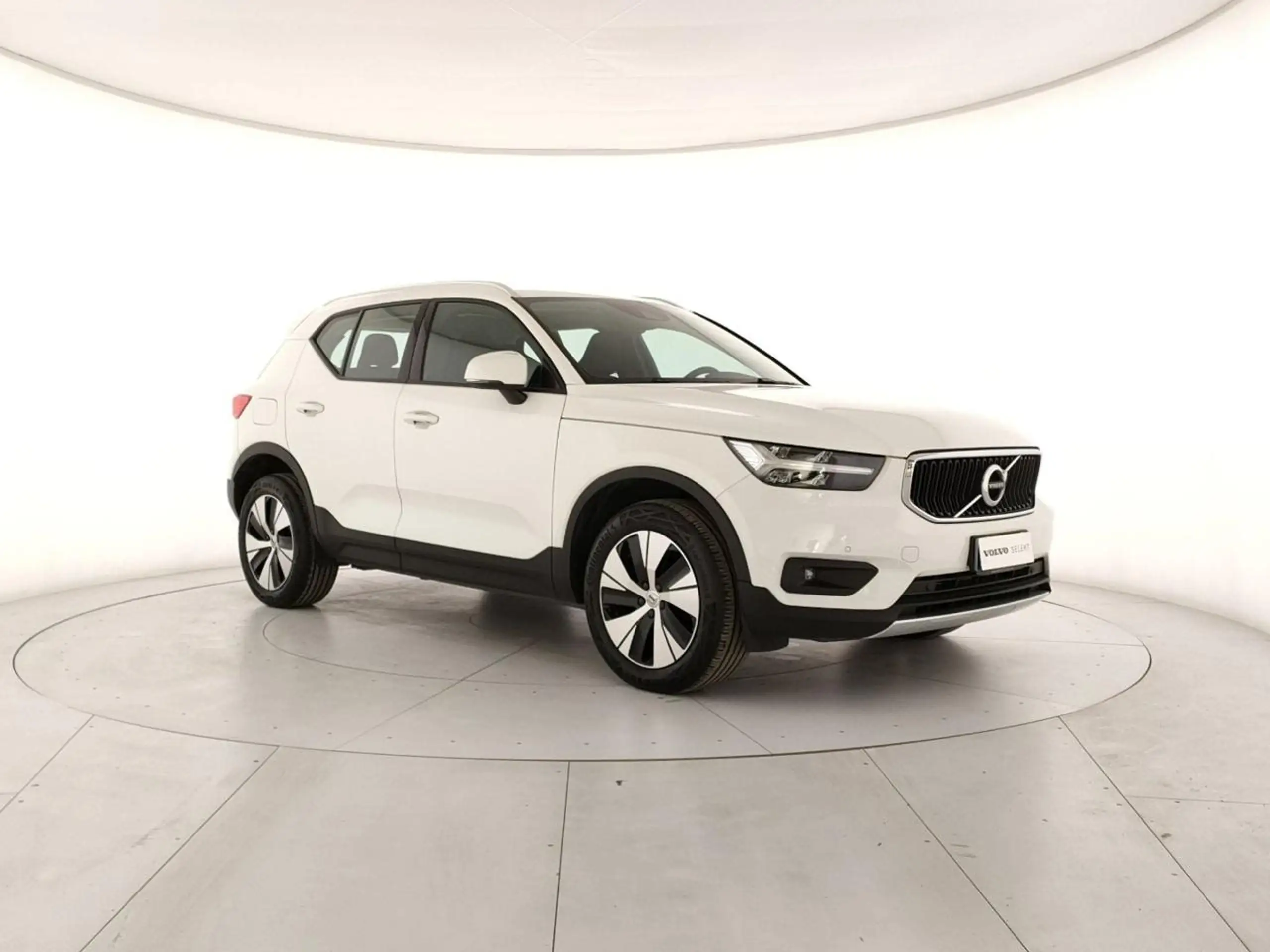 Volvo - XC40