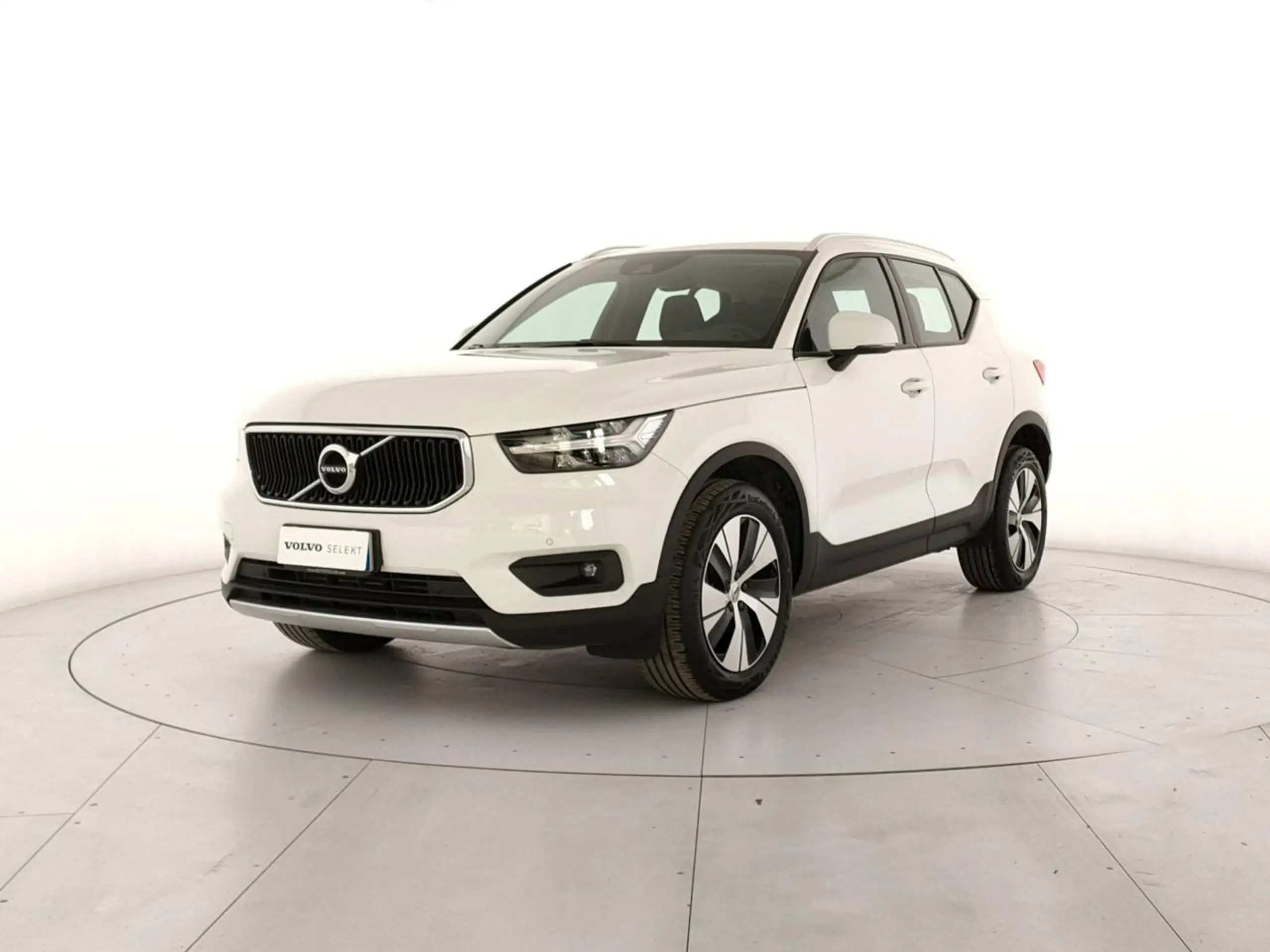 Volvo - XC40