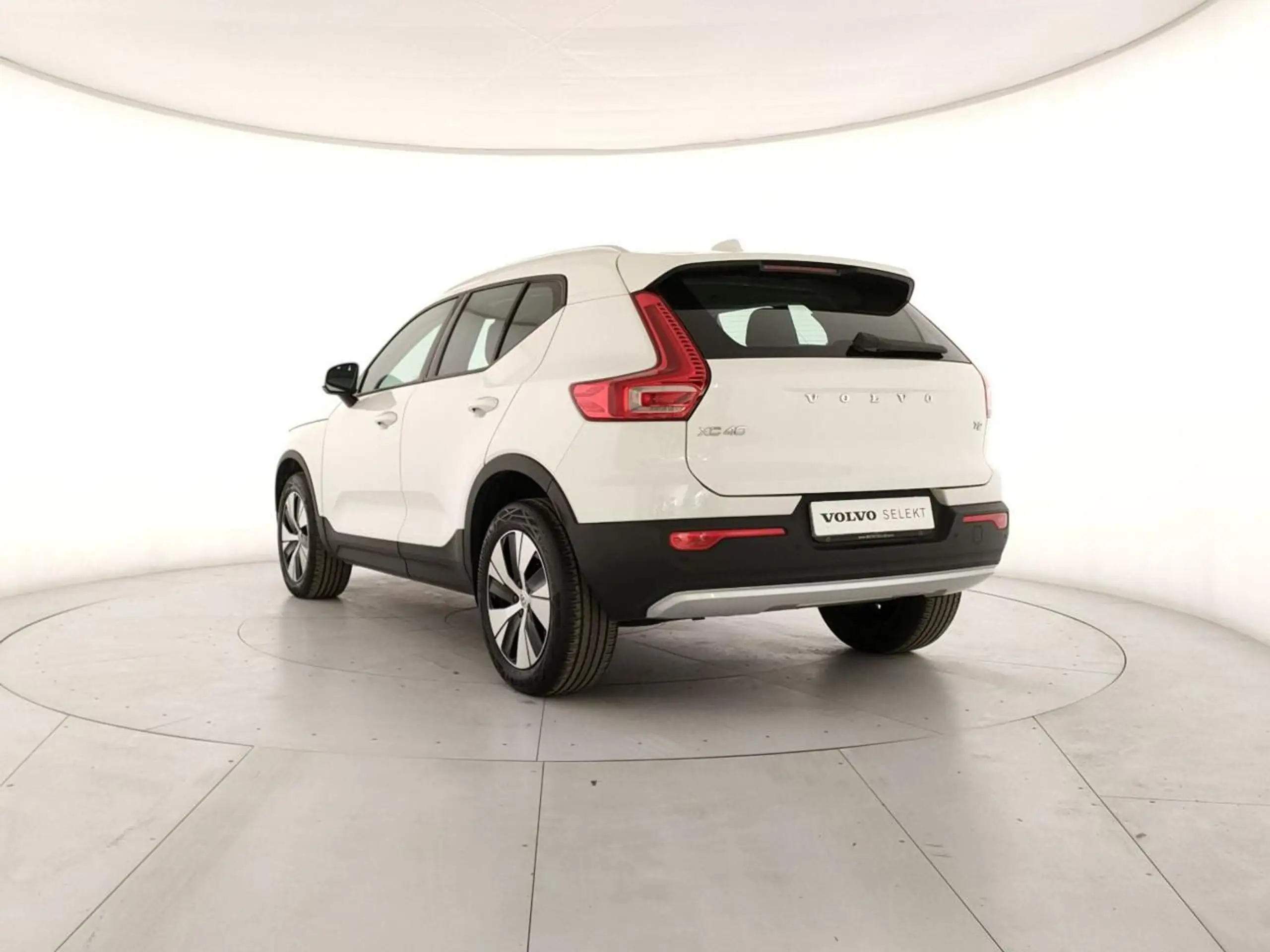 Volvo - XC40