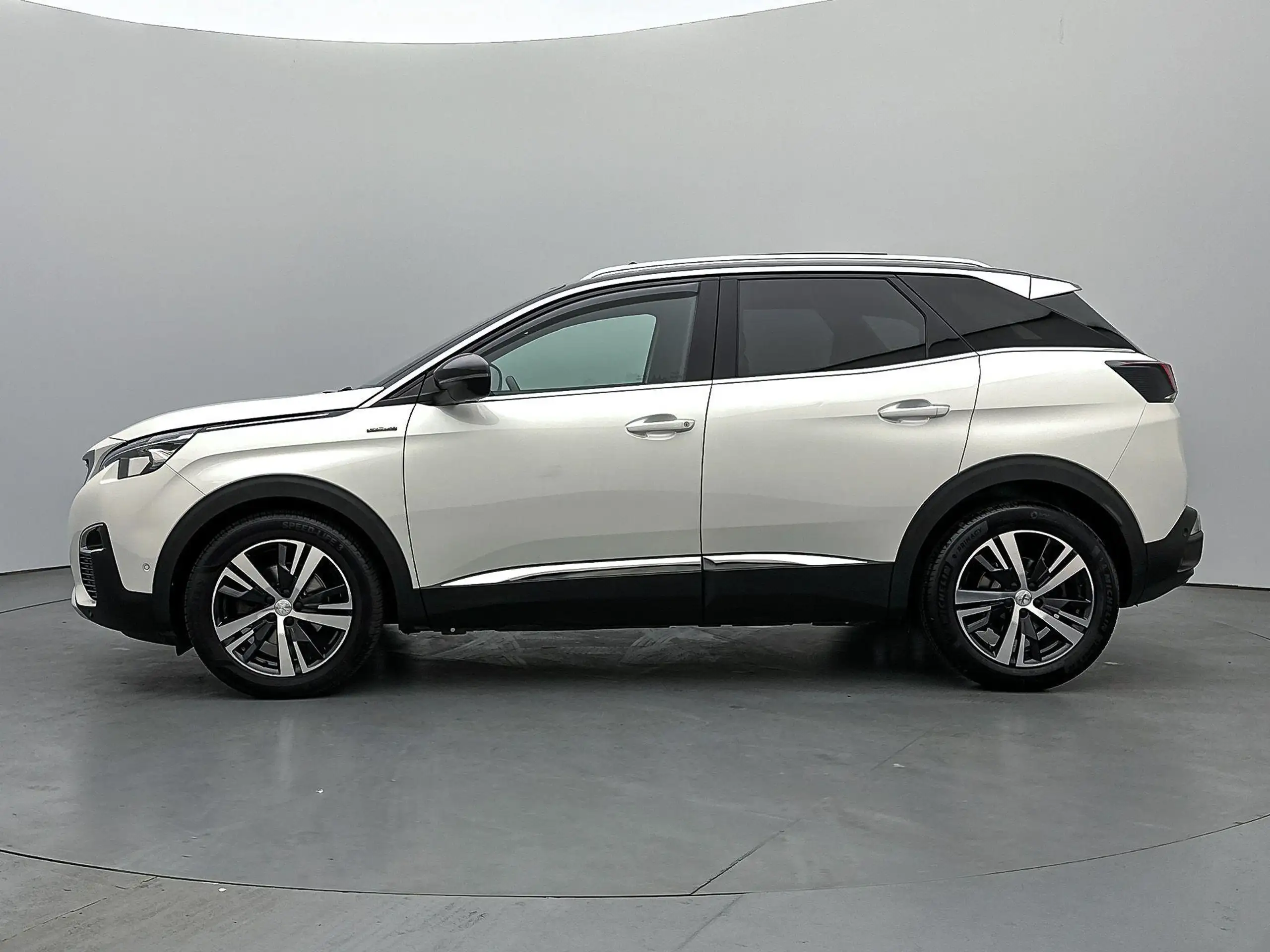 Peugeot - 3008