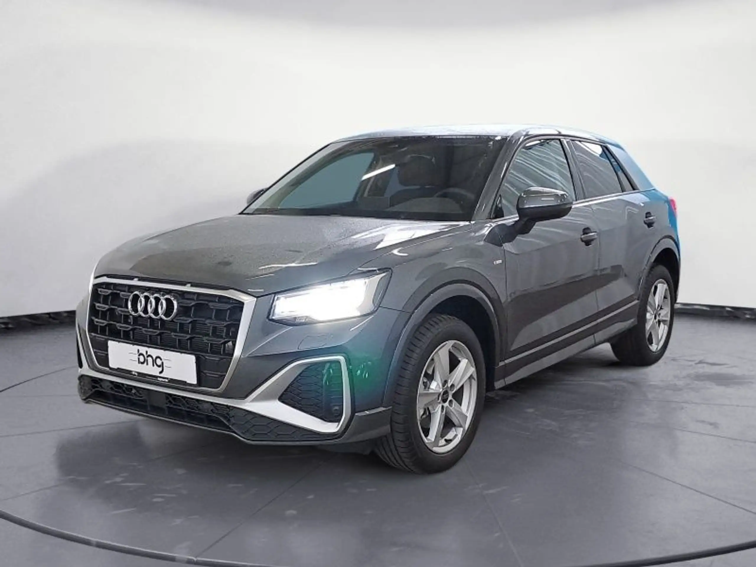 Audi - Q2