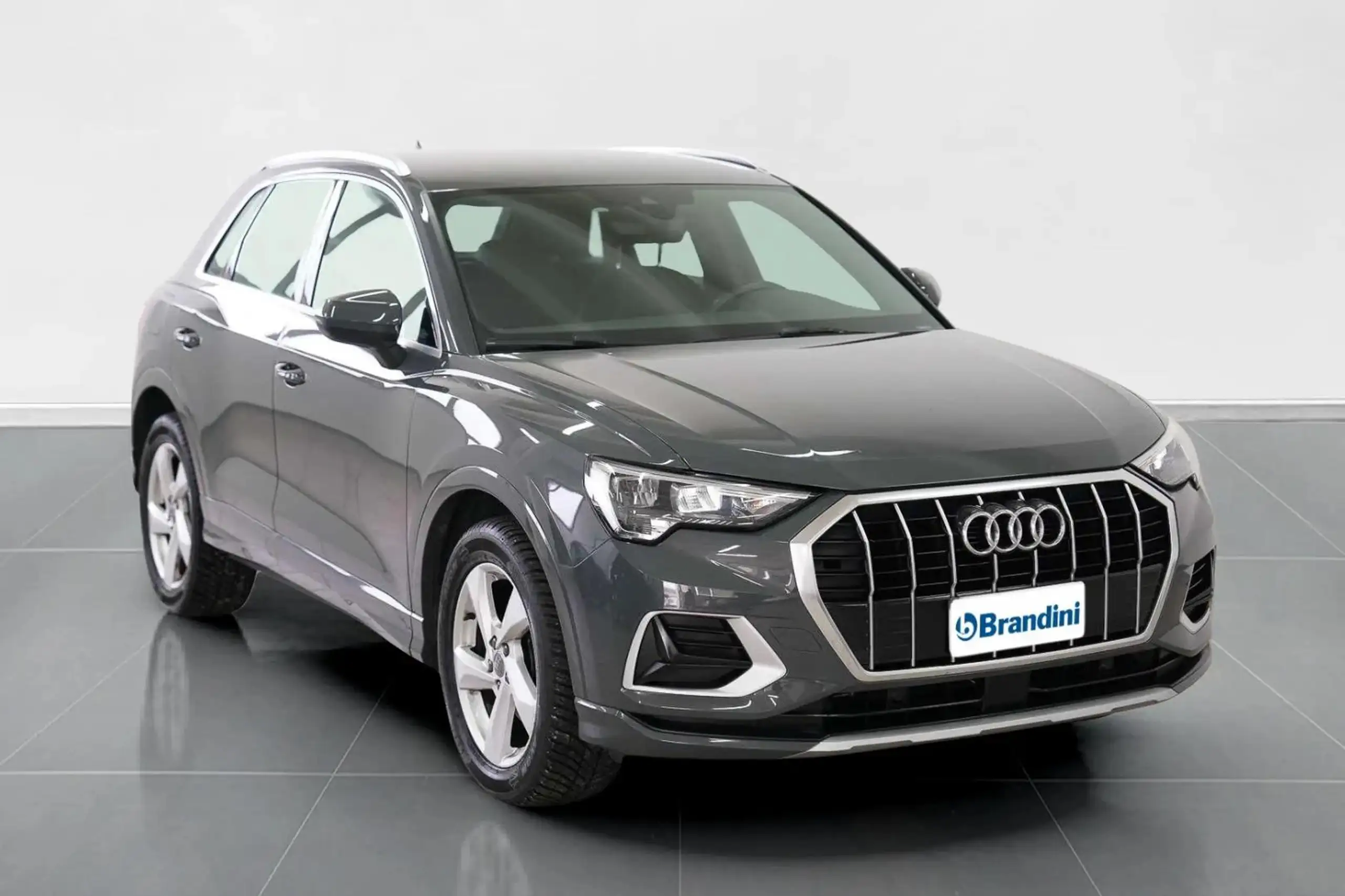 Audi - Q3