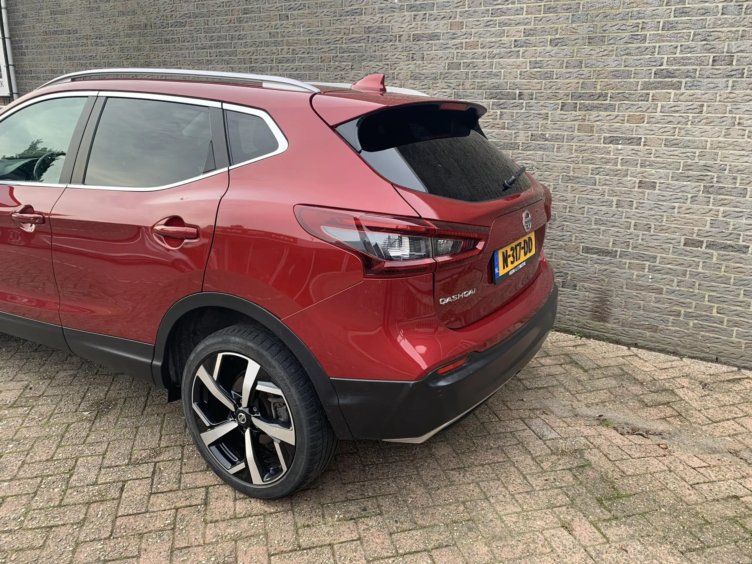 Nissan - Qashqai