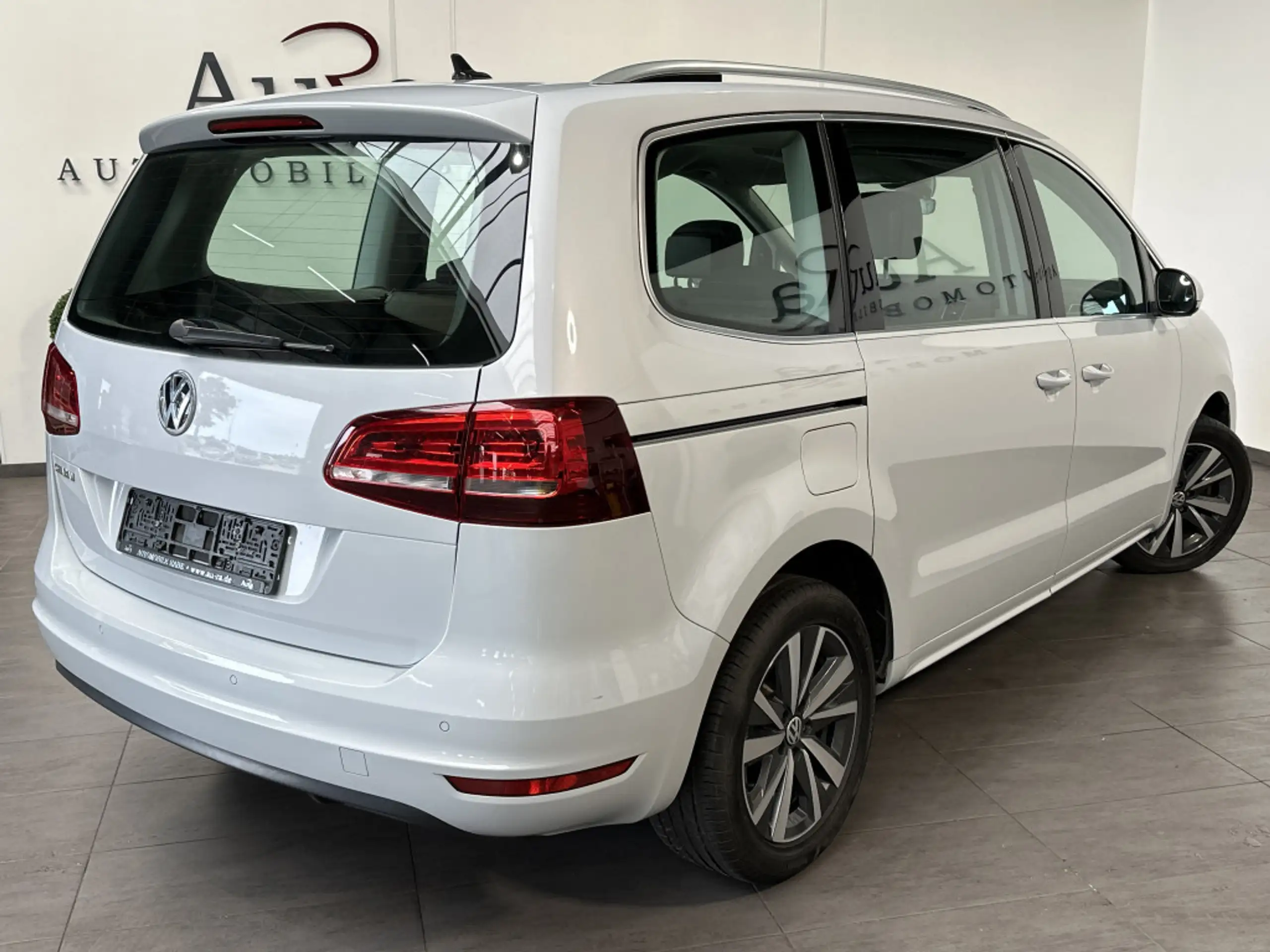 Volkswagen - Sharan