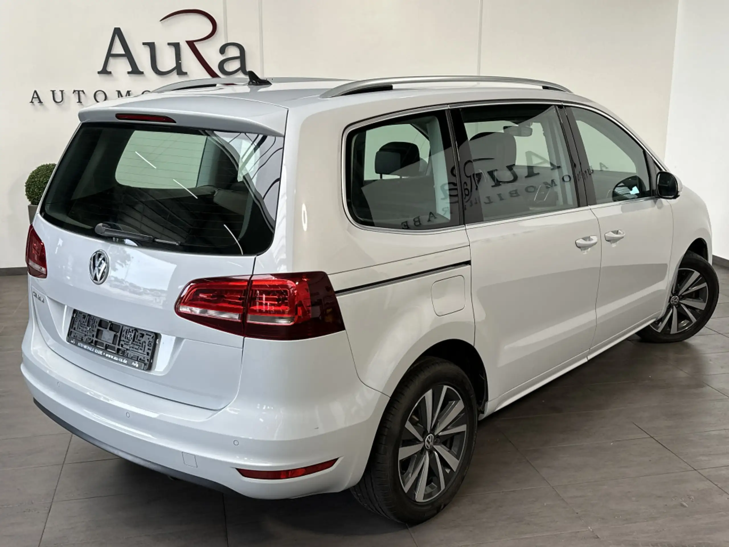 Volkswagen - Sharan