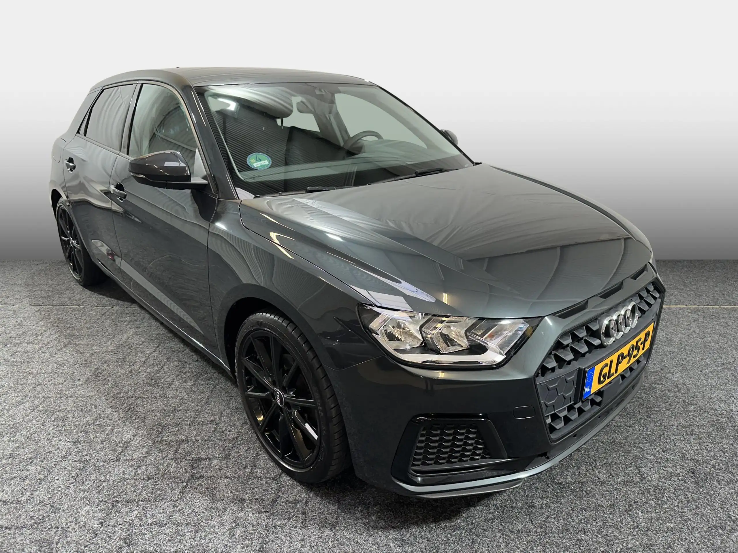 Audi - A1