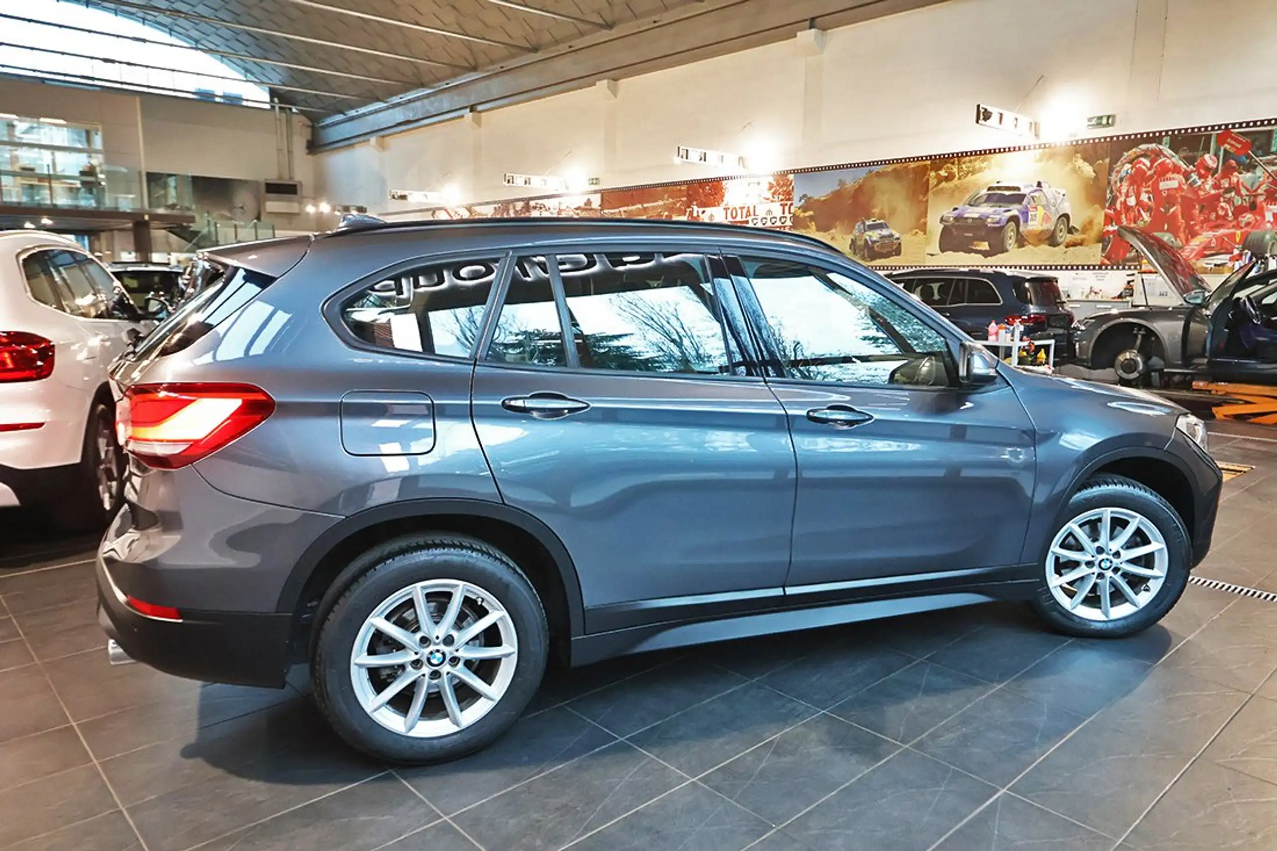 BMW - X1