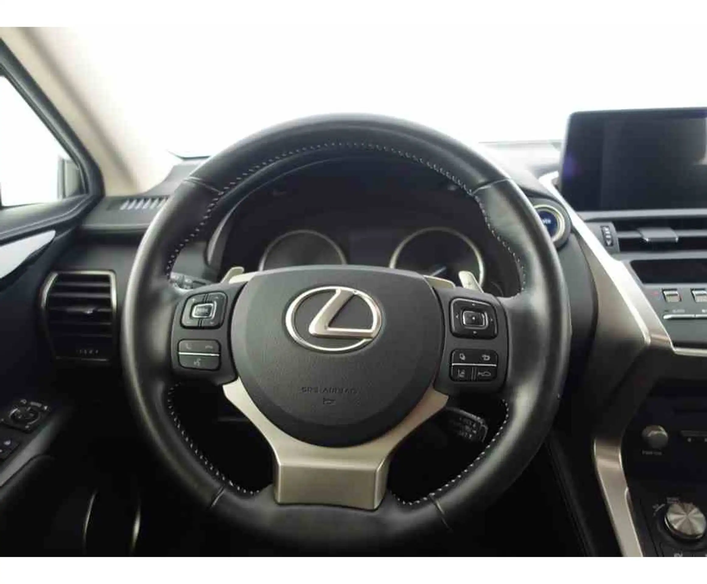 Lexus - NX 300