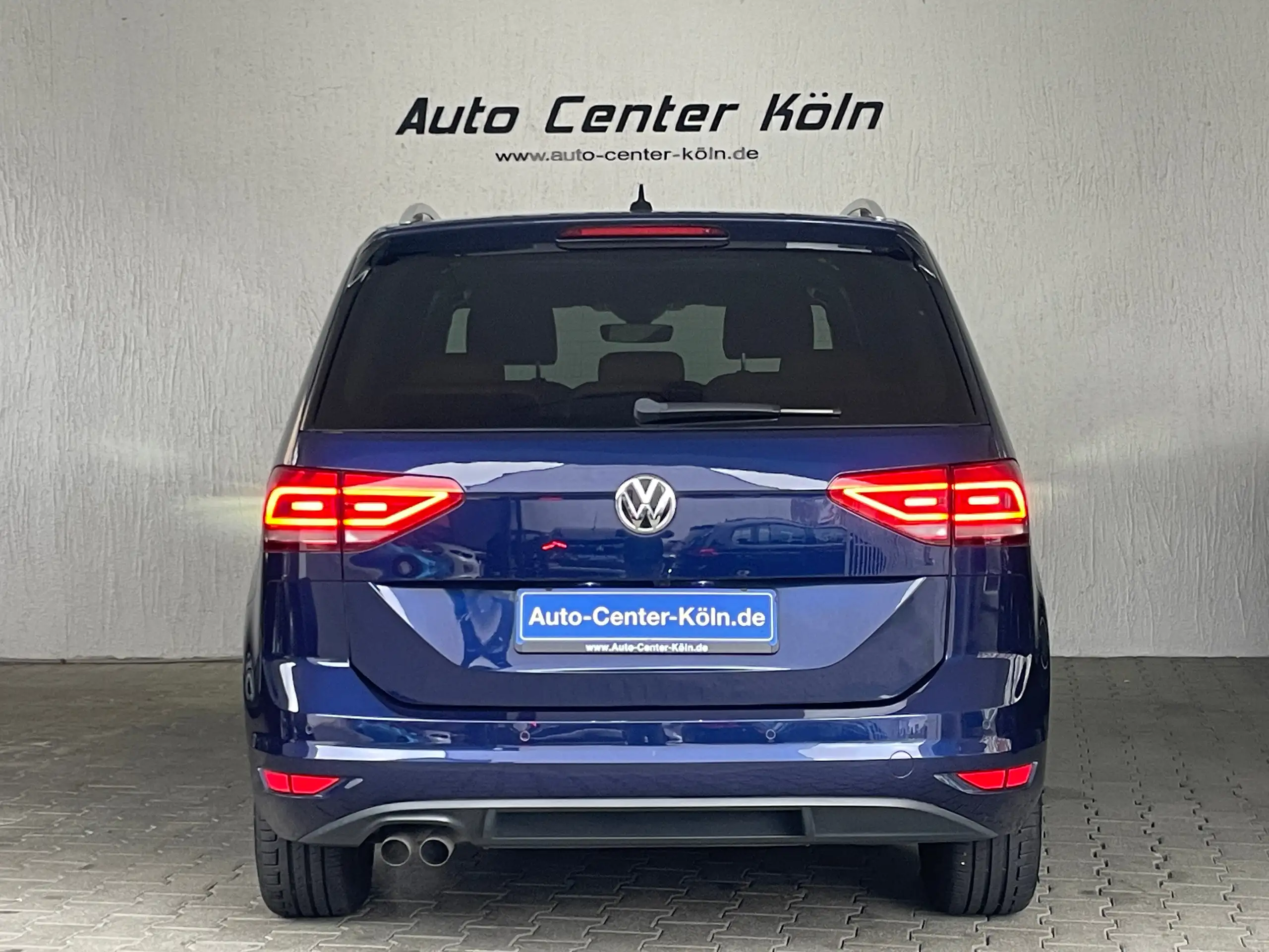 Volkswagen - Touran