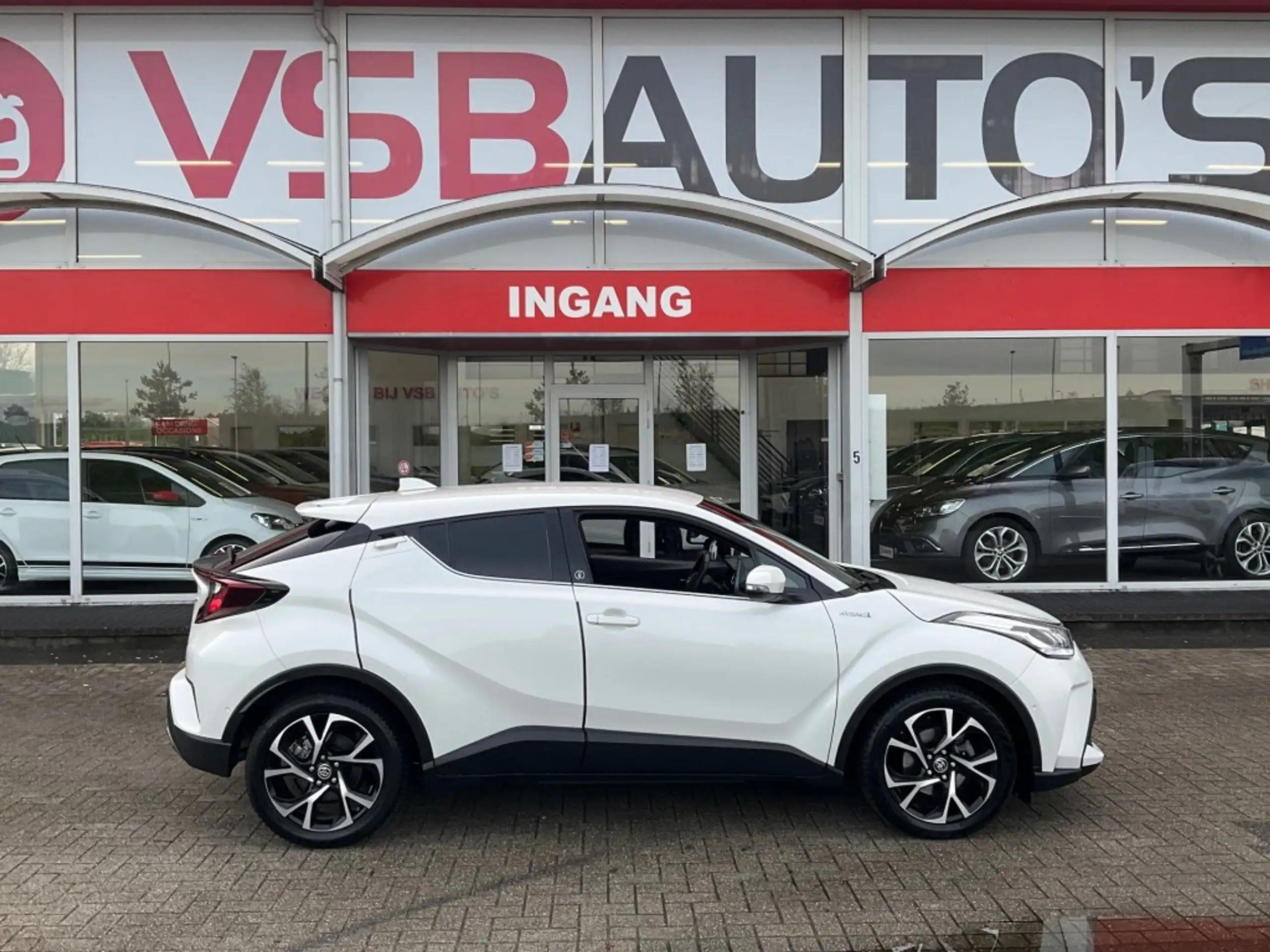 Toyota - C-HR