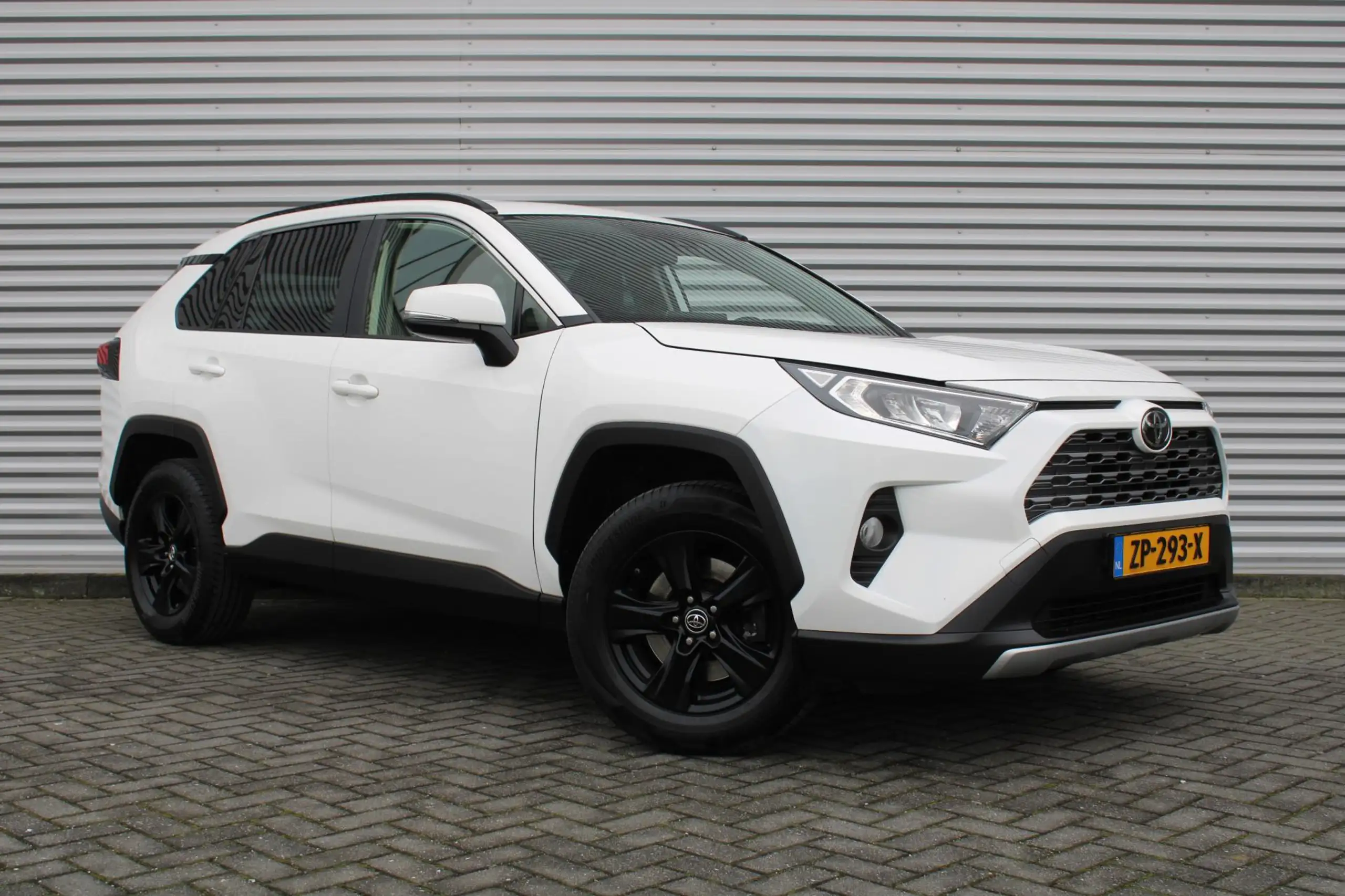 Toyota - RAV 4