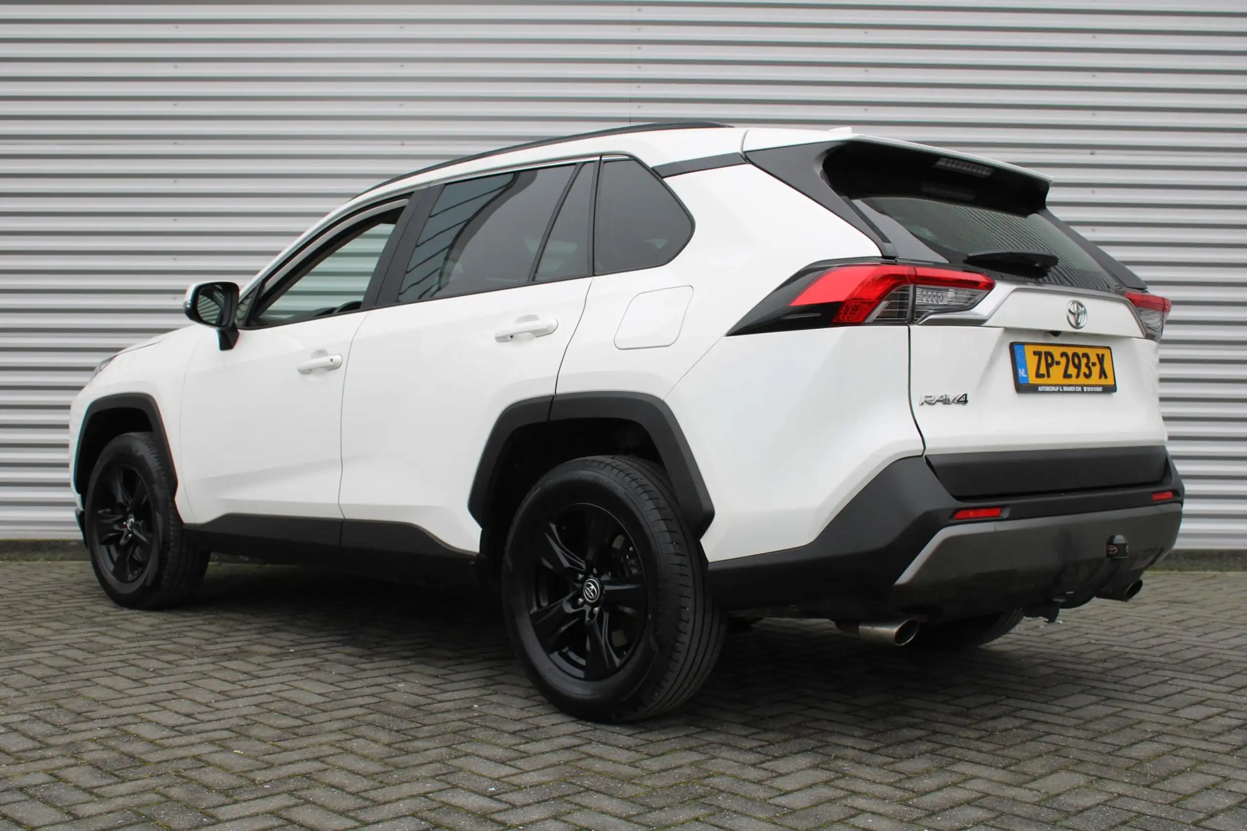 Toyota - RAV 4