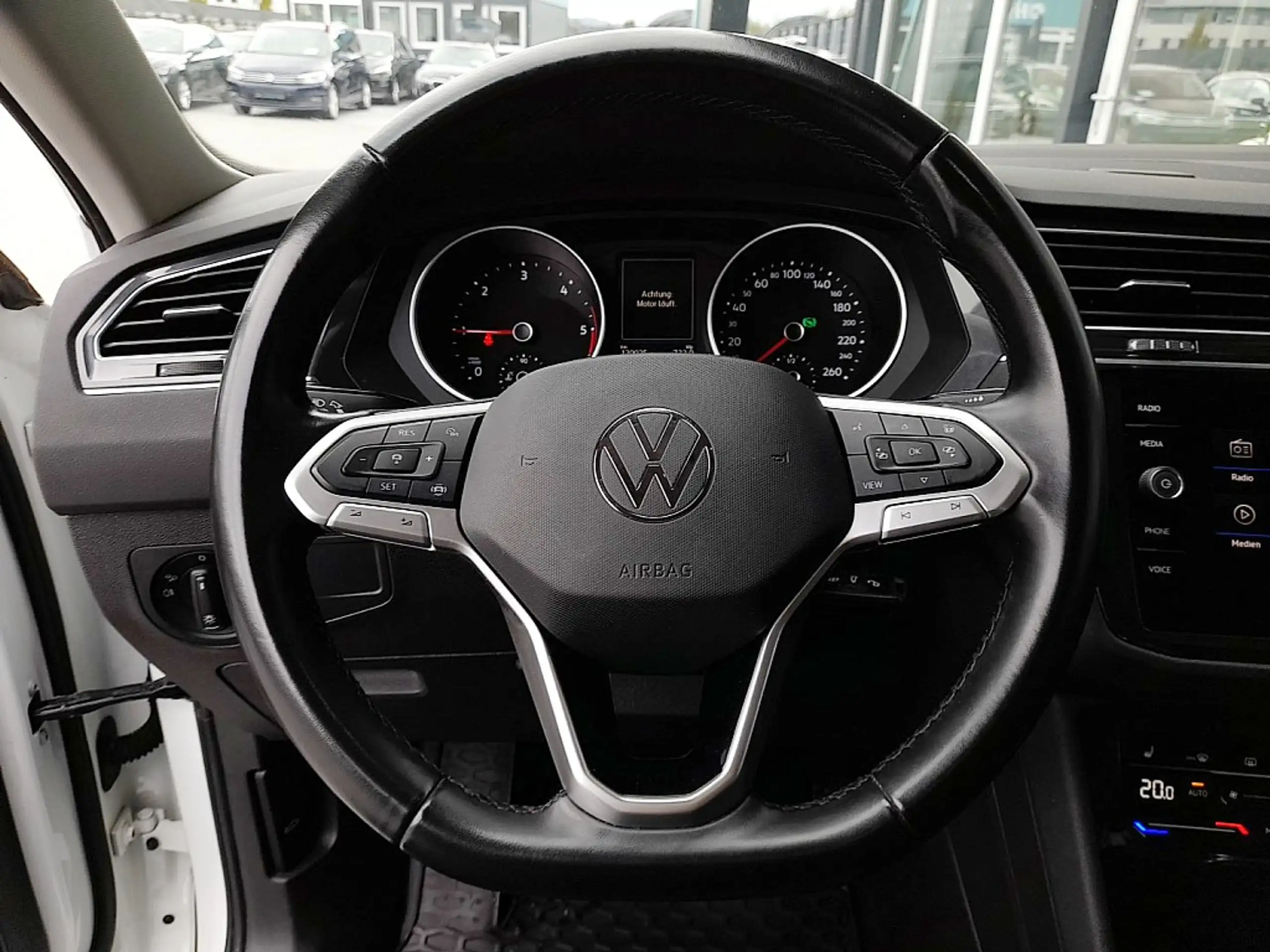 Volkswagen - Tiguan