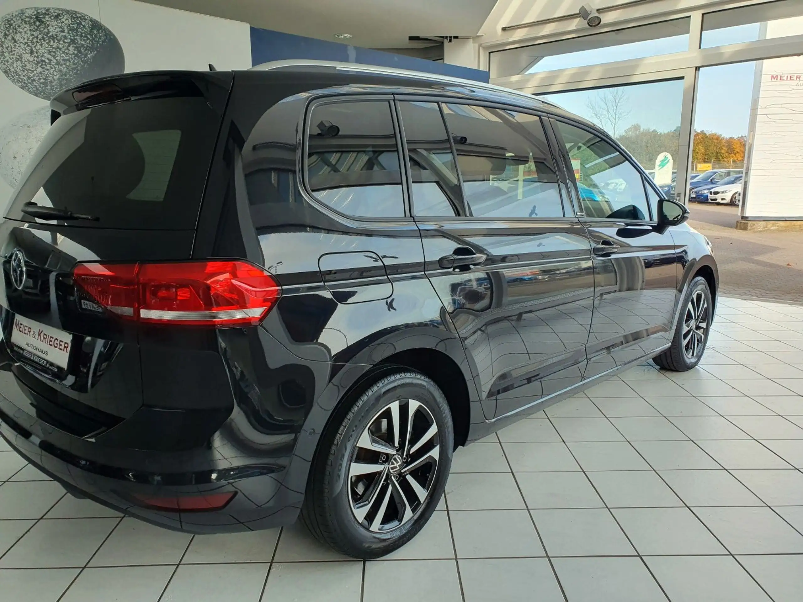 Volkswagen - Touran