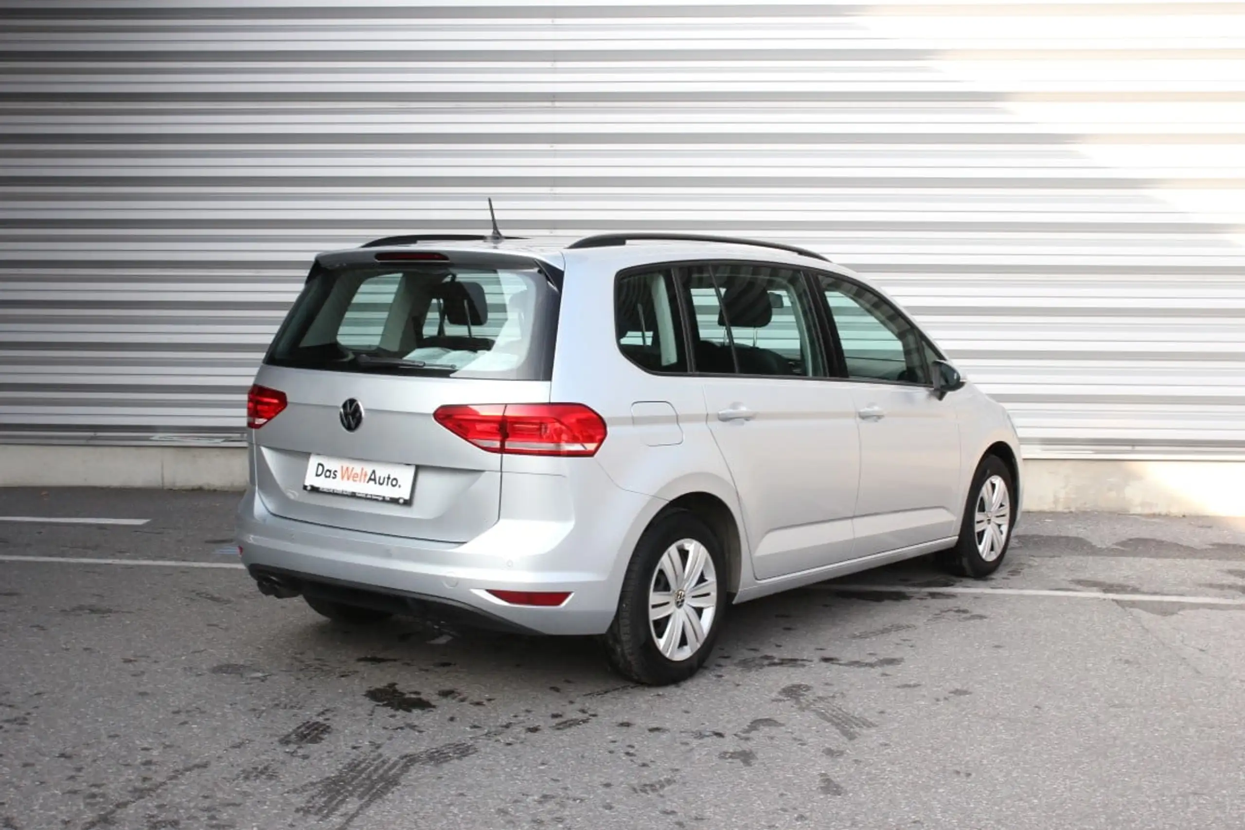 Volkswagen - Touran