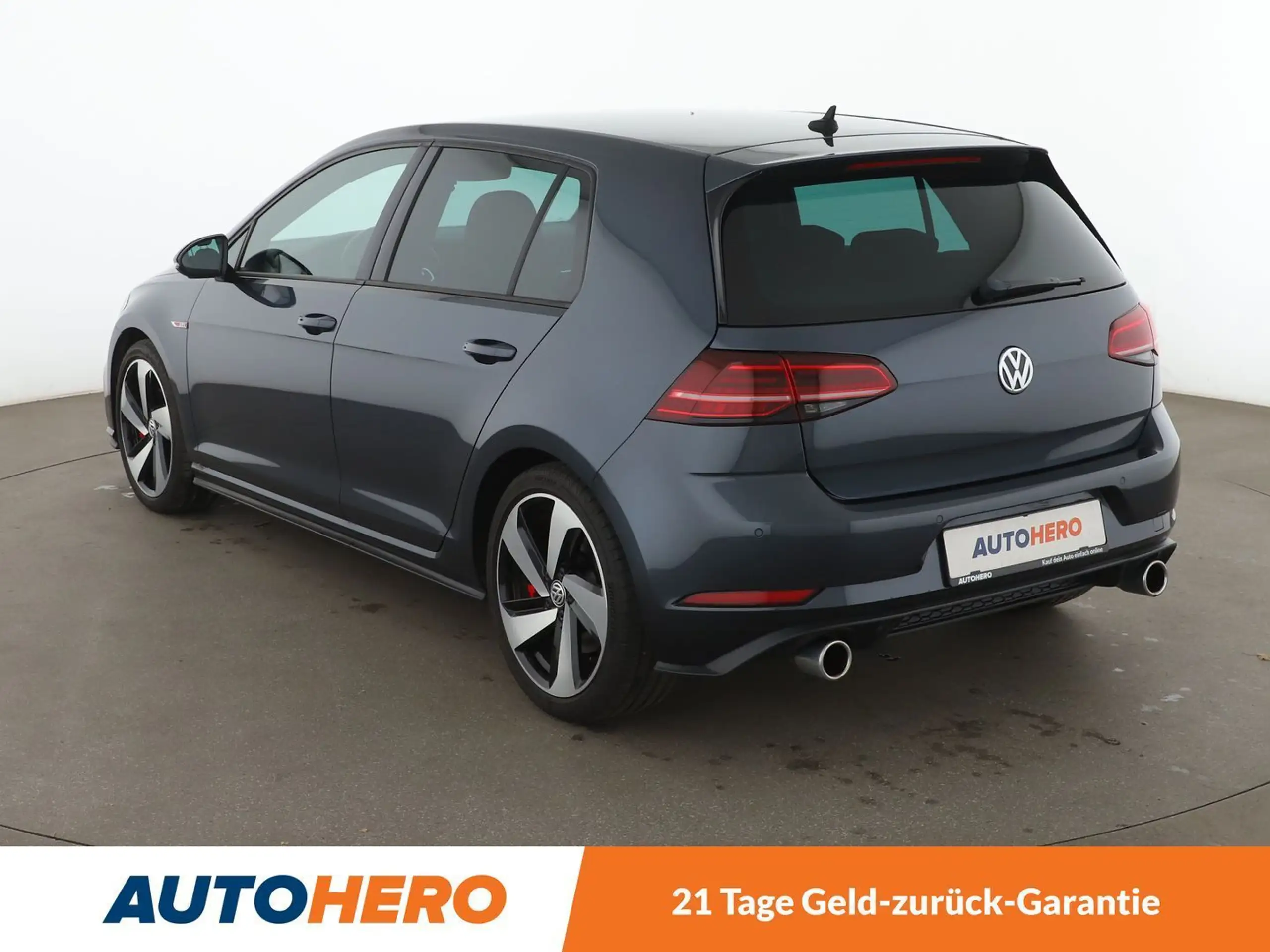 Volkswagen - Golf GTI