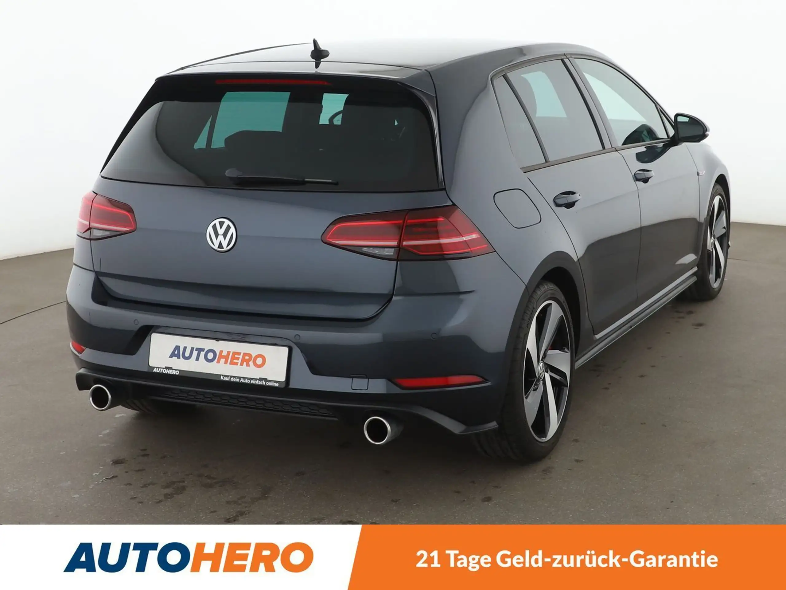 Volkswagen - Golf GTI