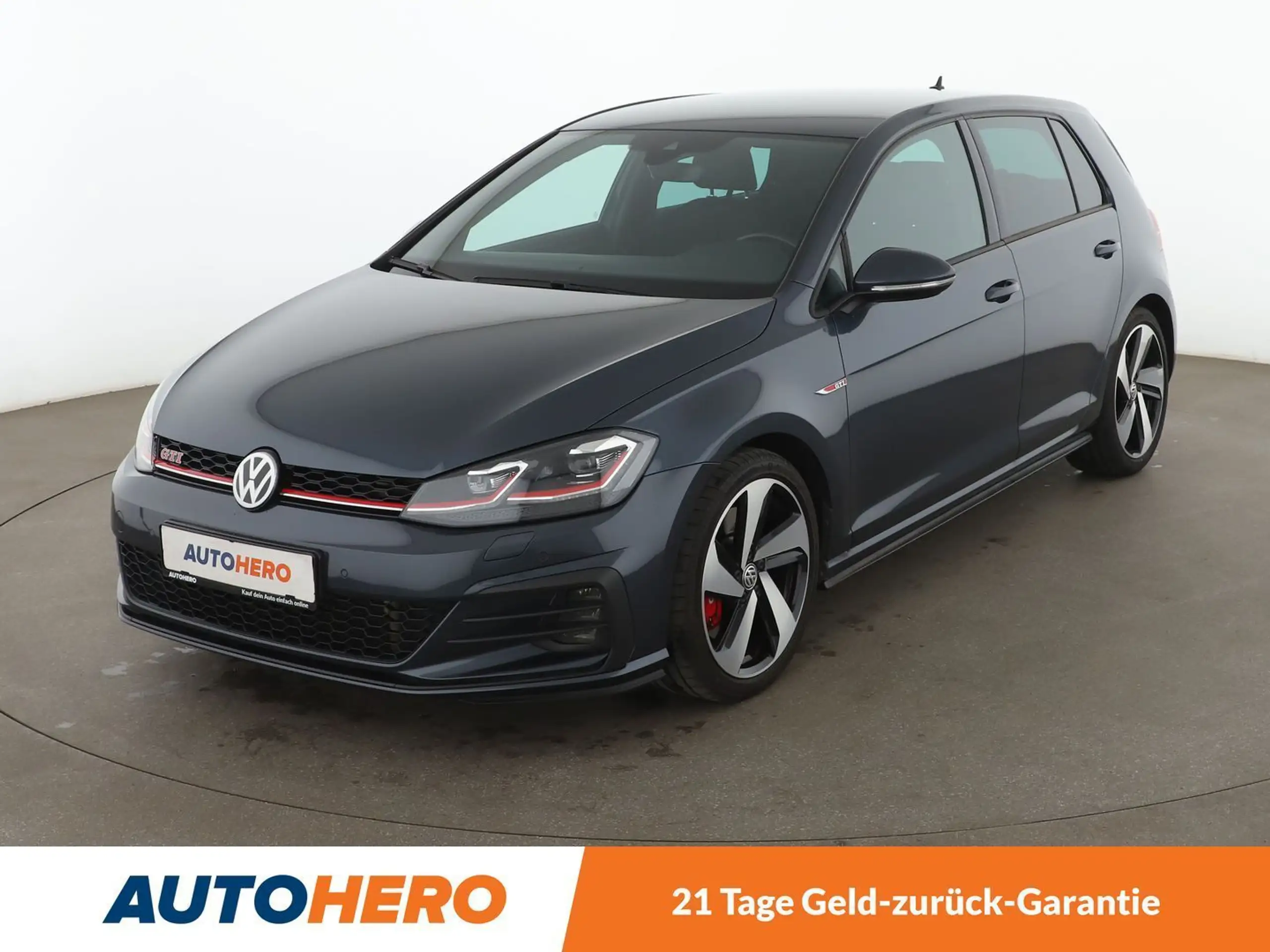 Volkswagen - Golf GTI