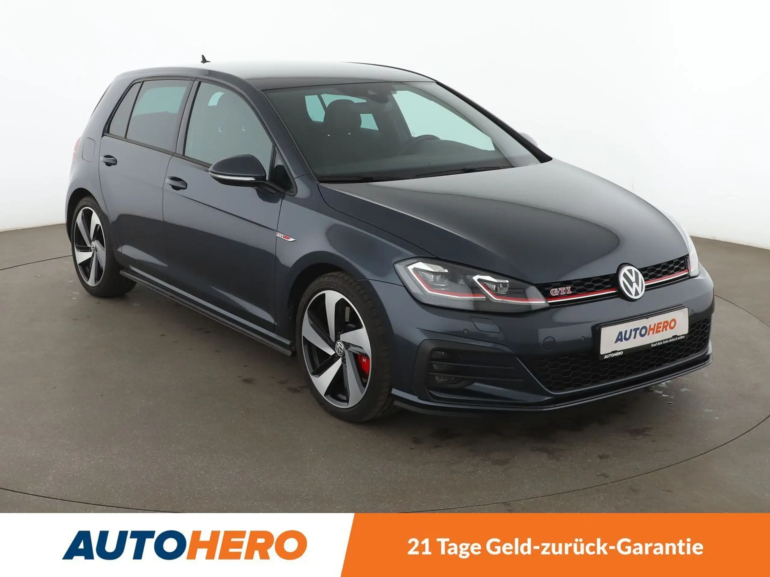 Volkswagen - Golf GTI