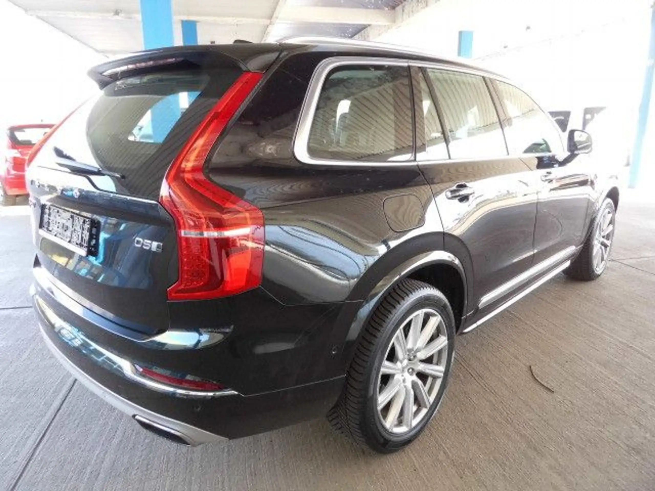 Volvo - XC90