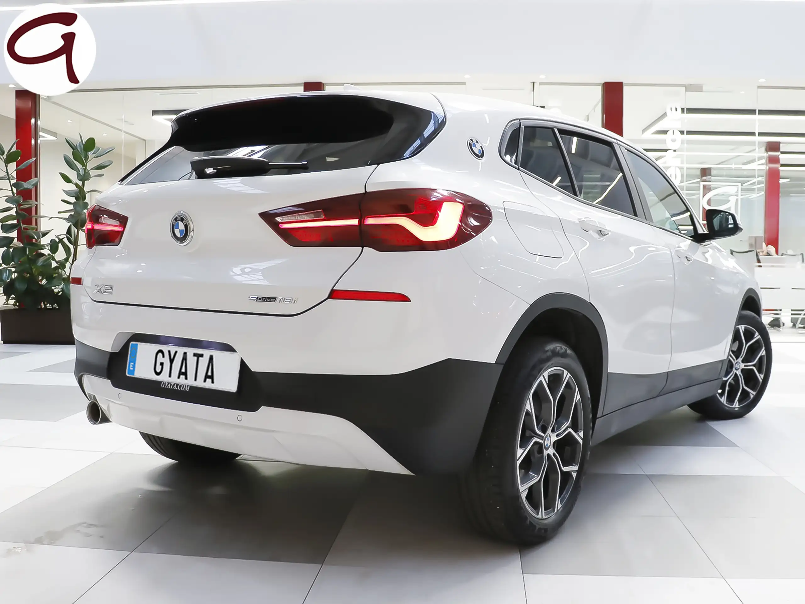 BMW - X2