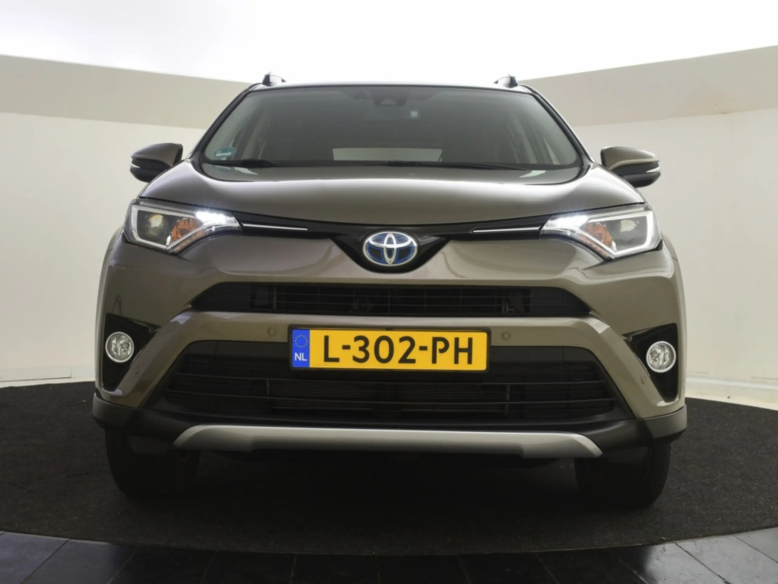 Toyota - RAV 4